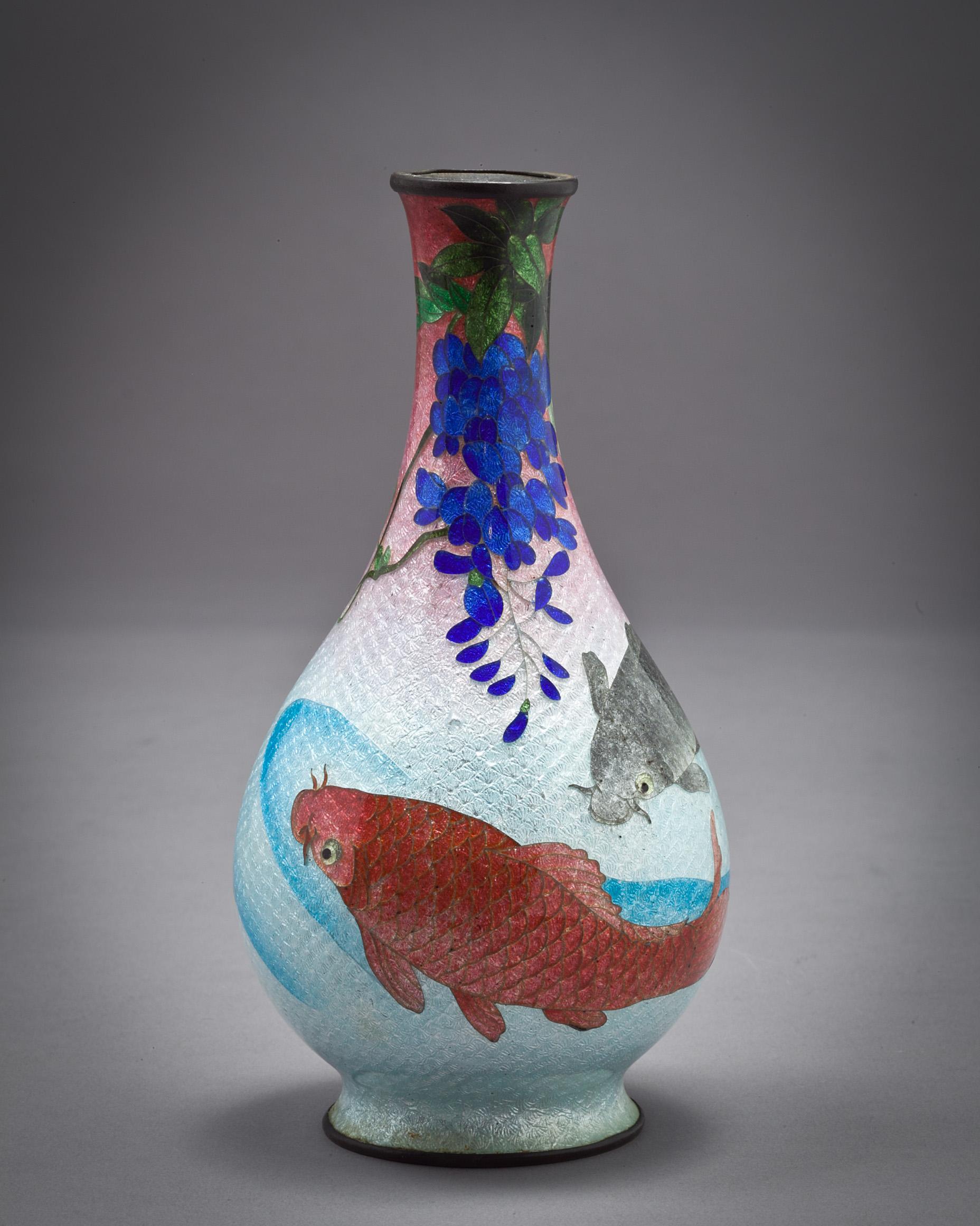 Cloisonné Vaso a bocciolo in cloisonne giapponese, periodo Meiji, 1880 circa in vendita