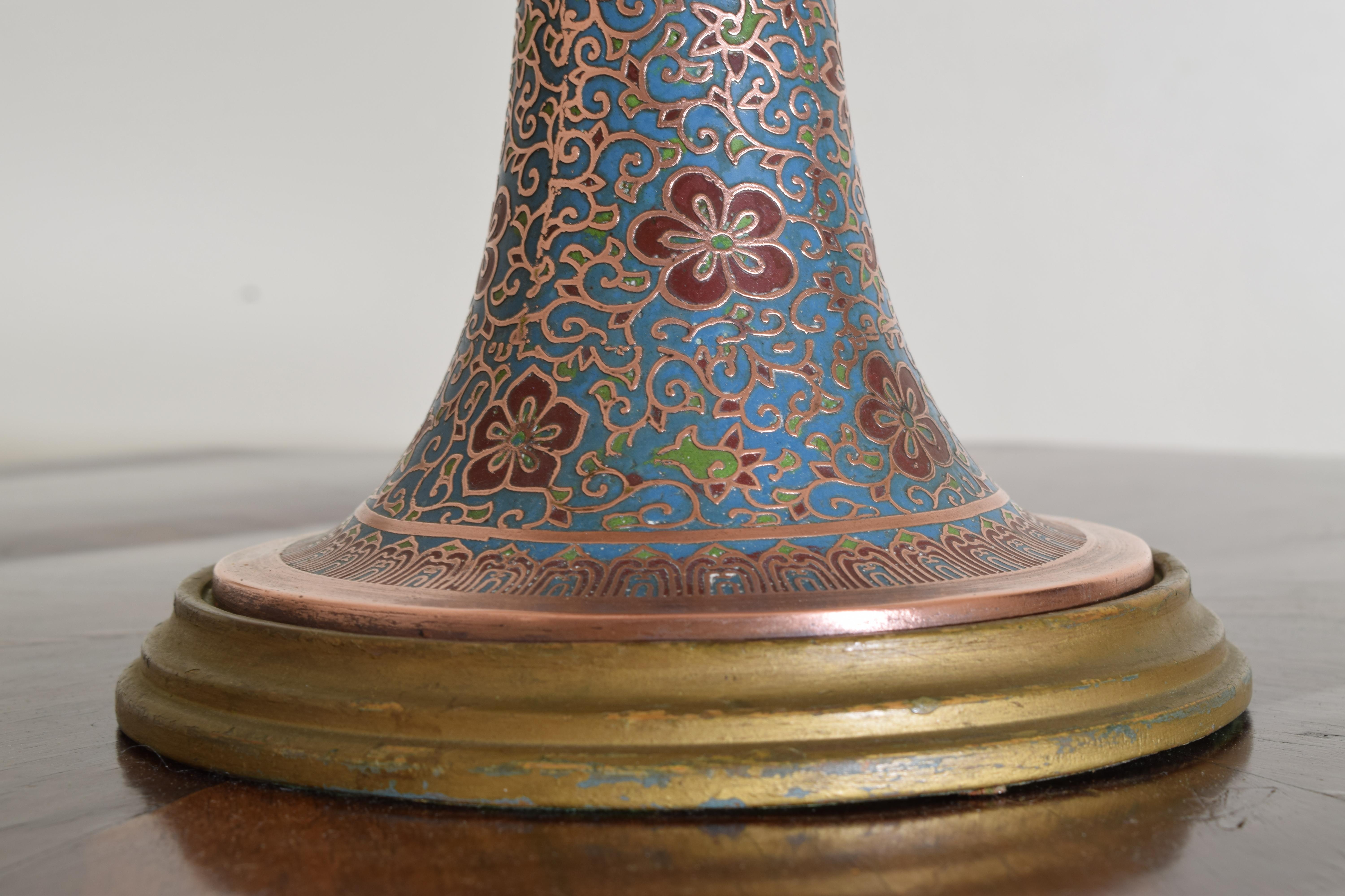 Japanese Cloisonné Copper and Enamel Table Lamp, 1st Quarter 20th Century For Sale 4