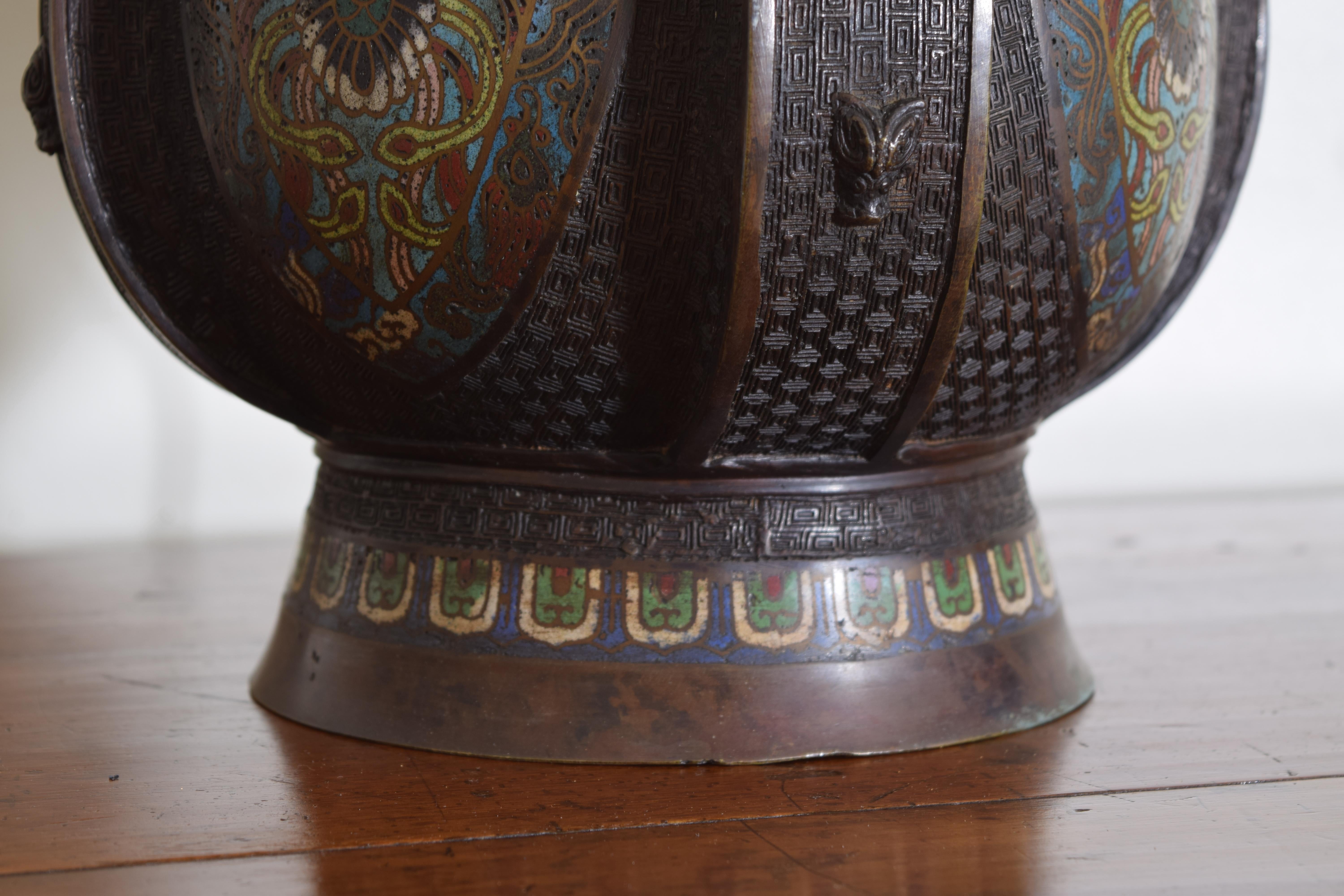 Japanese Cloisonné Dragon Handle Vase Mounted as a Table Lamp, ca. 1900 For Sale 3