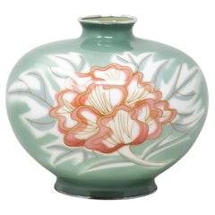 Vase à fleurs abstraites japonais en émail cloisonné avec bords en argent par Ando Company