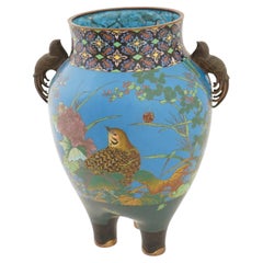 Vase tripode en cloisonné émaillé japonais Période Meiji Oiseau floral