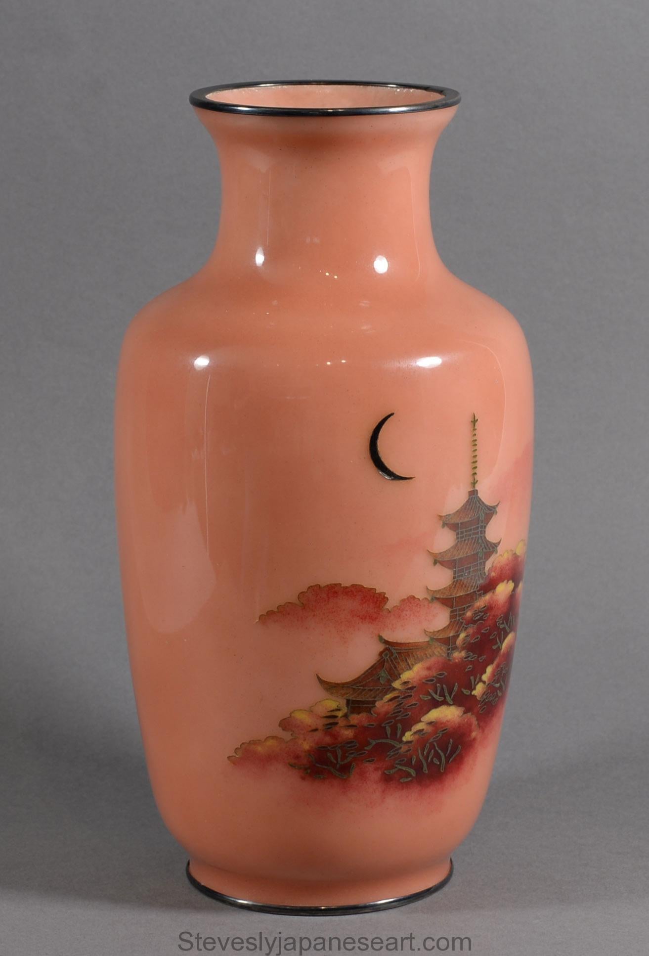 As part of our Japanese works of art collection we are delighted to offer this charming early 20th c Taisho/Showa period Cloisonné enamel vase by the highly regarded Ando Jubei company , the striking Peach ground Musen enamel body is finely detailed