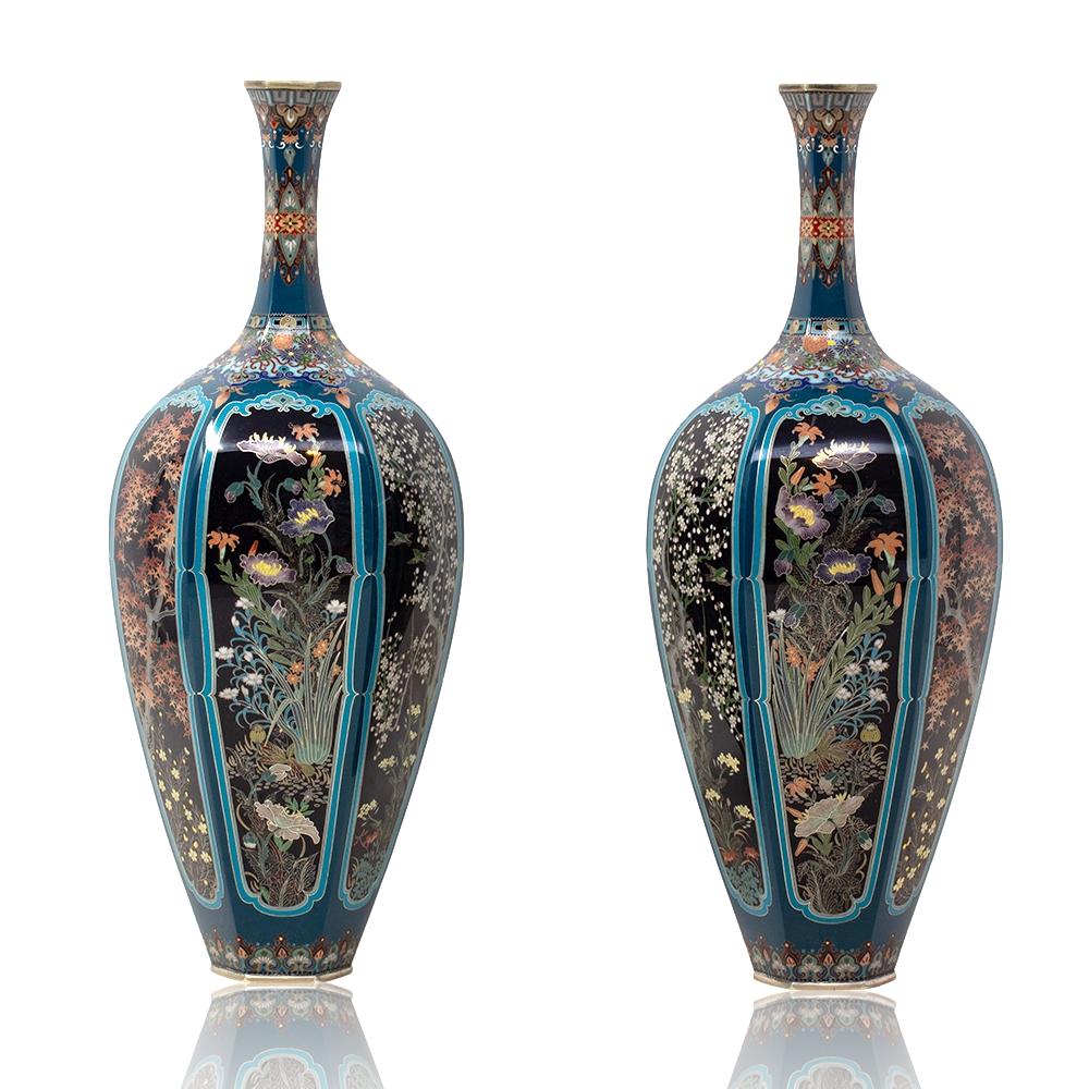 Smaltato Coppia di vasi giapponesi in smalto cloisonné di Ota Hyozo, periodo Meiji in vendita