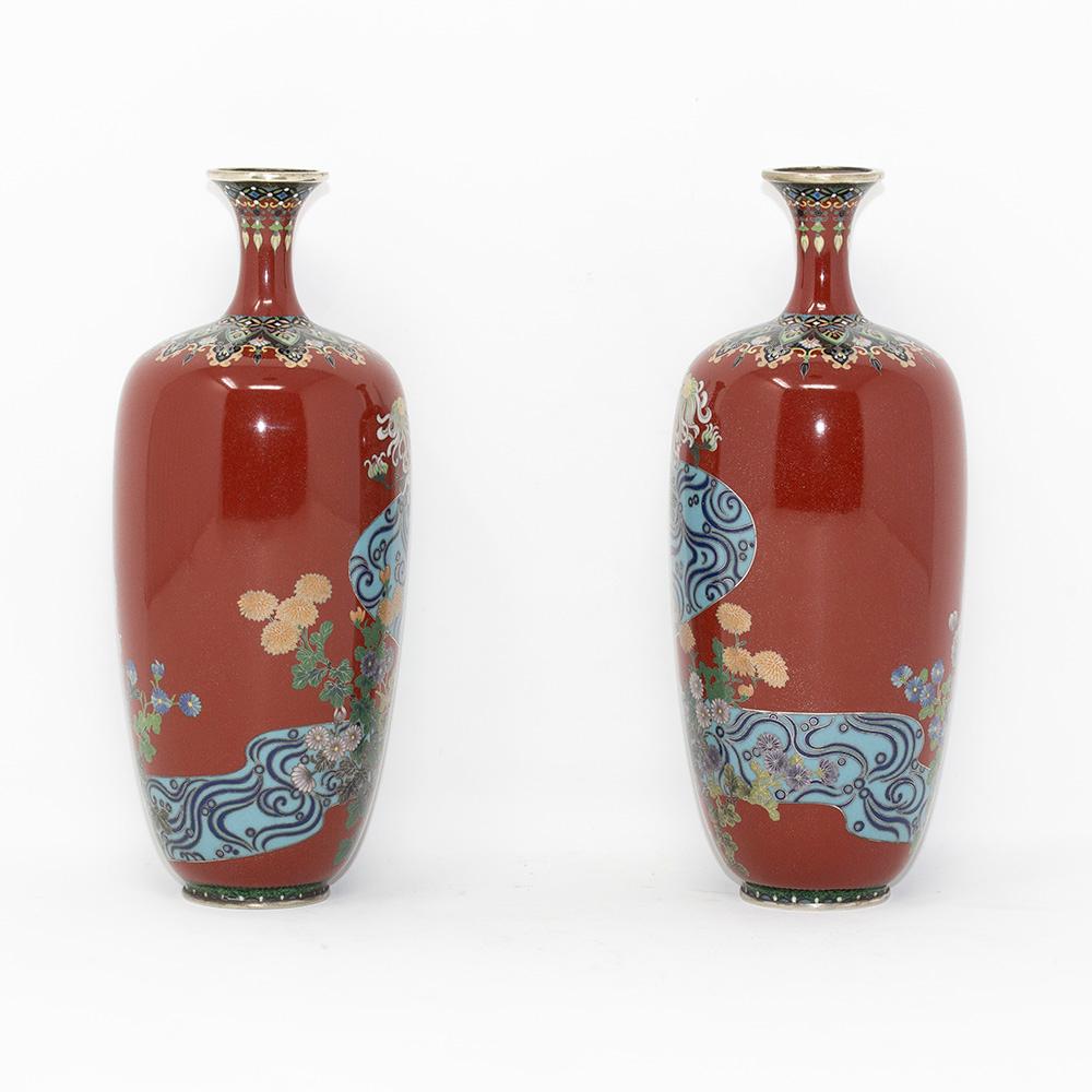 Japanese Cloisonne Enamel Vase Pair Meiji Period In Good Condition In Newark, England