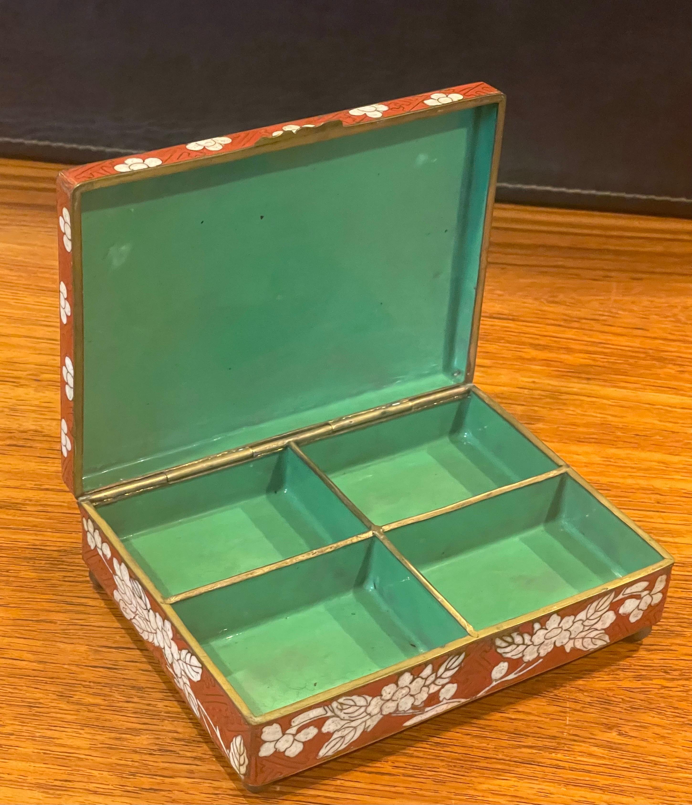 Japanese Cloisonne Lidded Trinket Box with Bun Feet 3