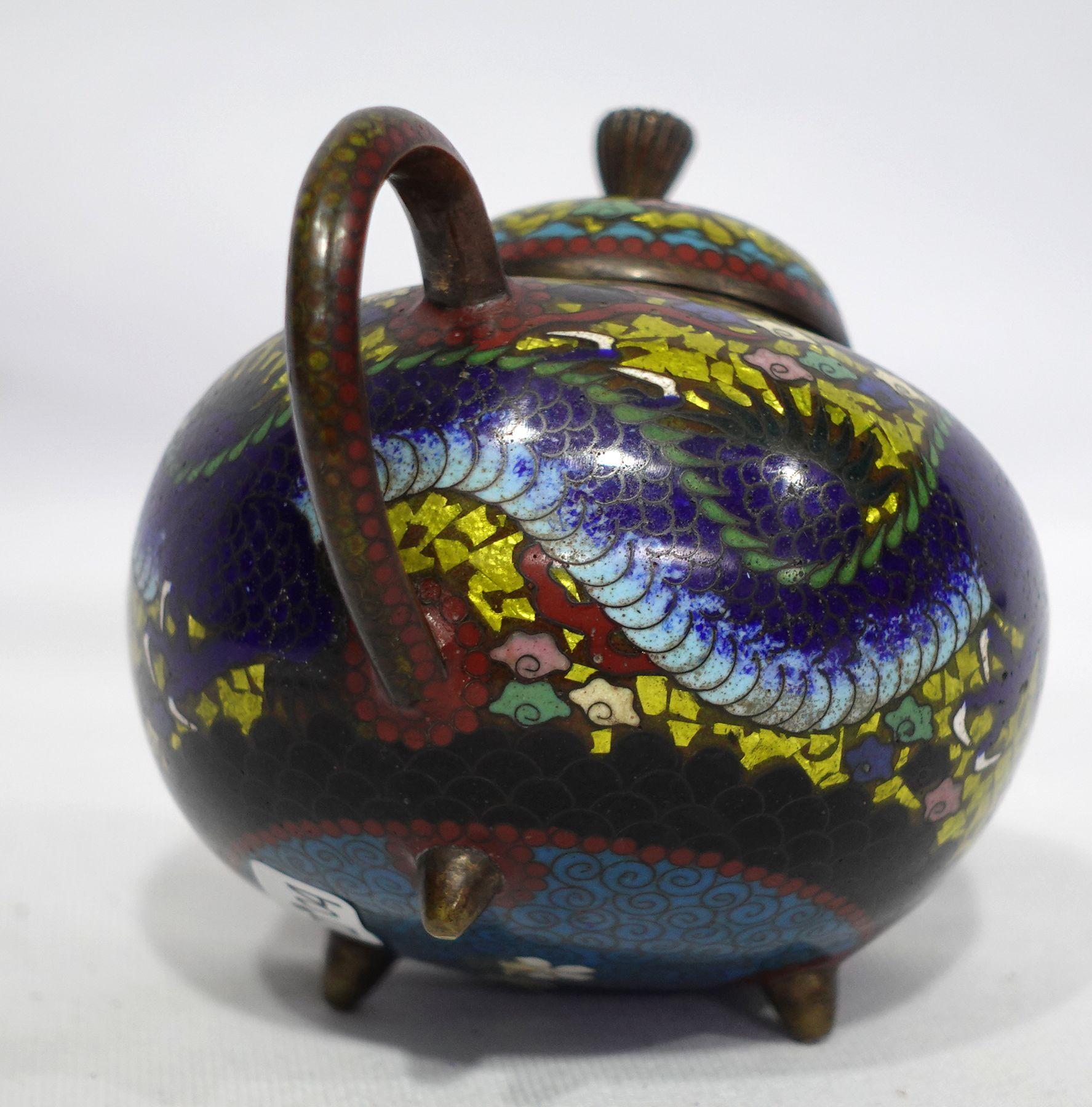 Antique Japanese Cloisonné Meiji Period Dragon Footed Teapot CO#04 For Sale 4