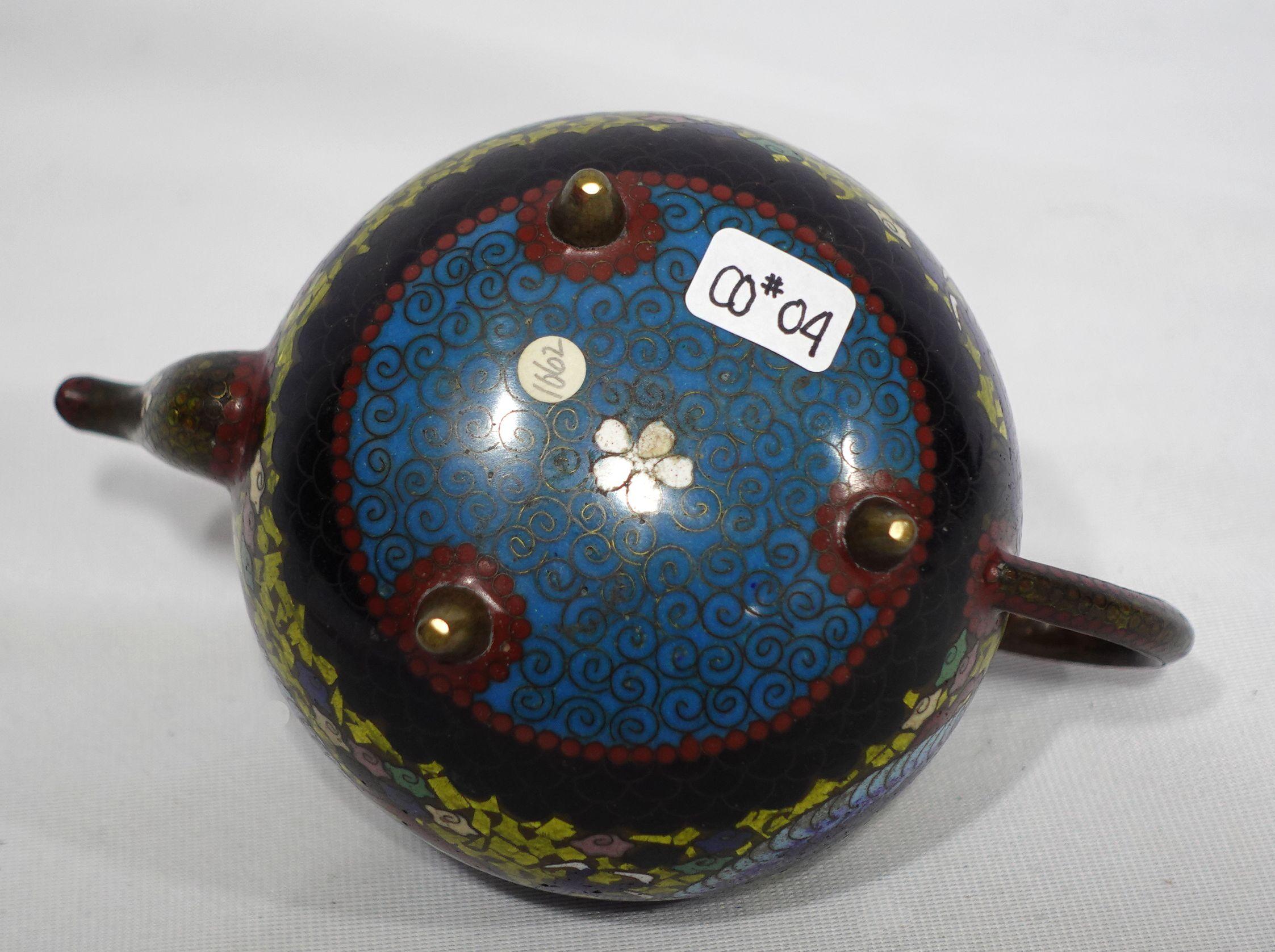 Antique Japanese Cloisonné Meiji Period Dragon Footed Teapot CO#04 For Sale 6