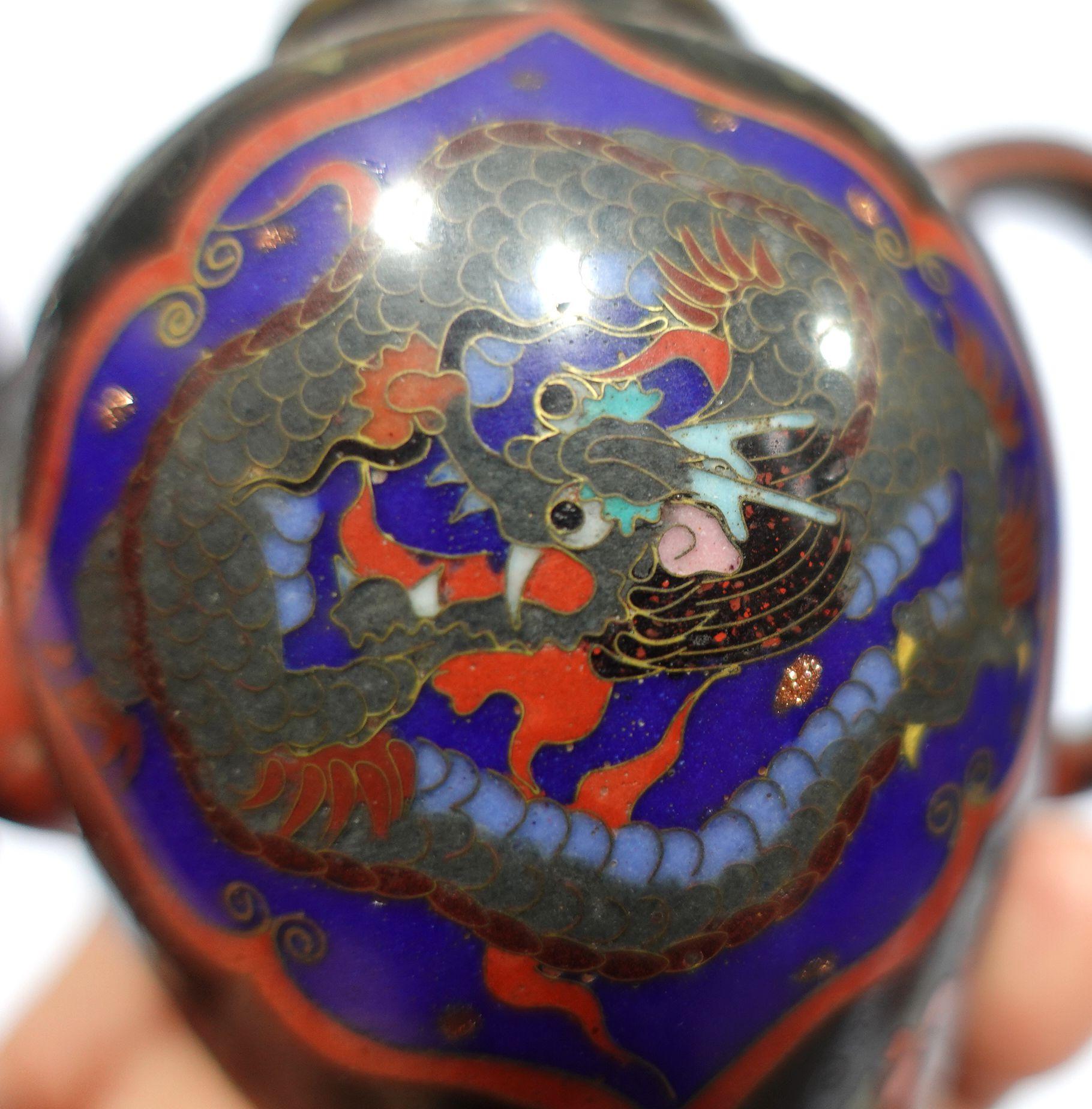 Théière ancienne japonaise cloisonnée, période Meiji, avec dragon CO#06 en vente 5