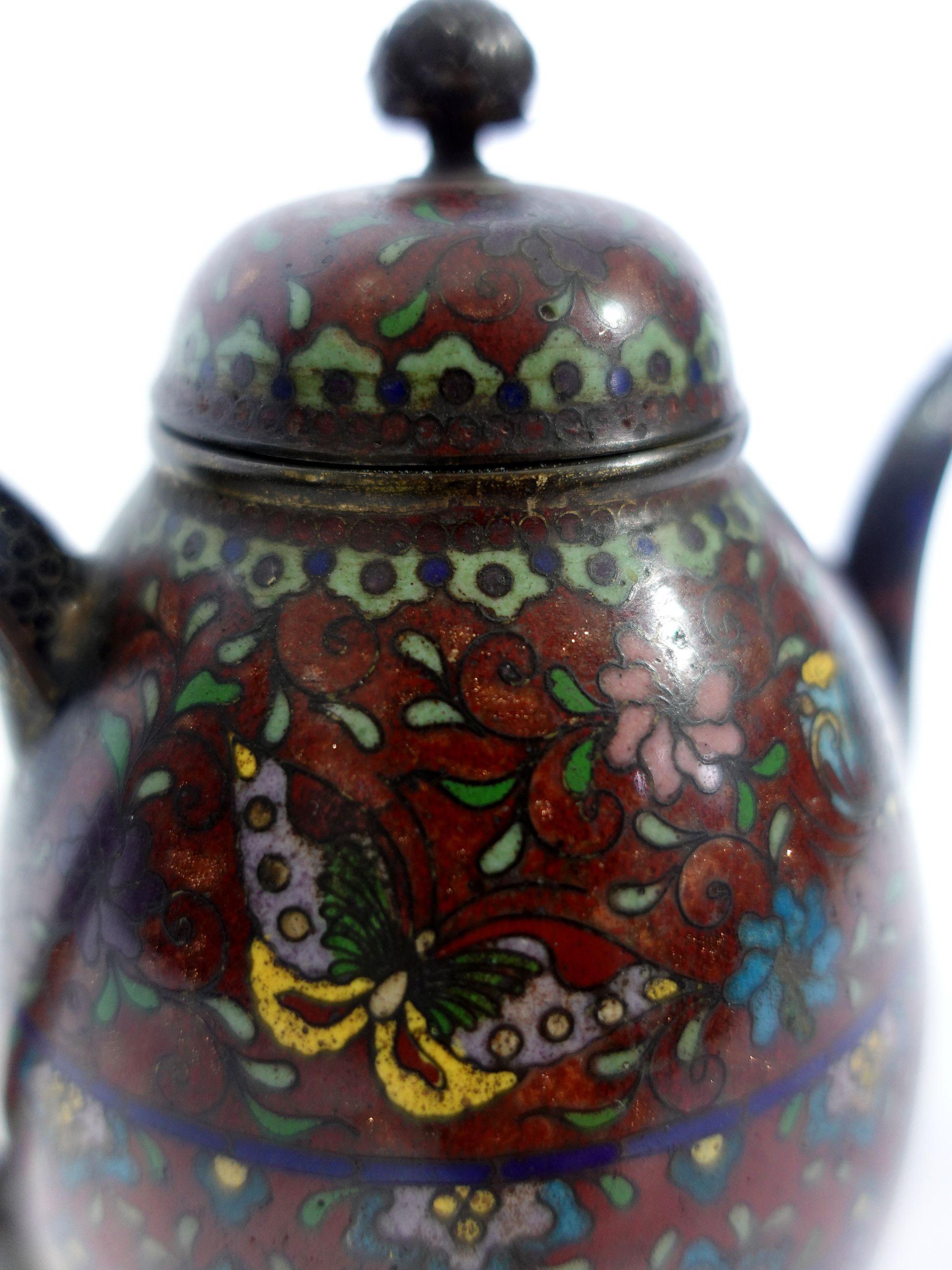 Antique Japanese Cloisonné Meiji Period Teapot Footed CO#03 For Sale 3