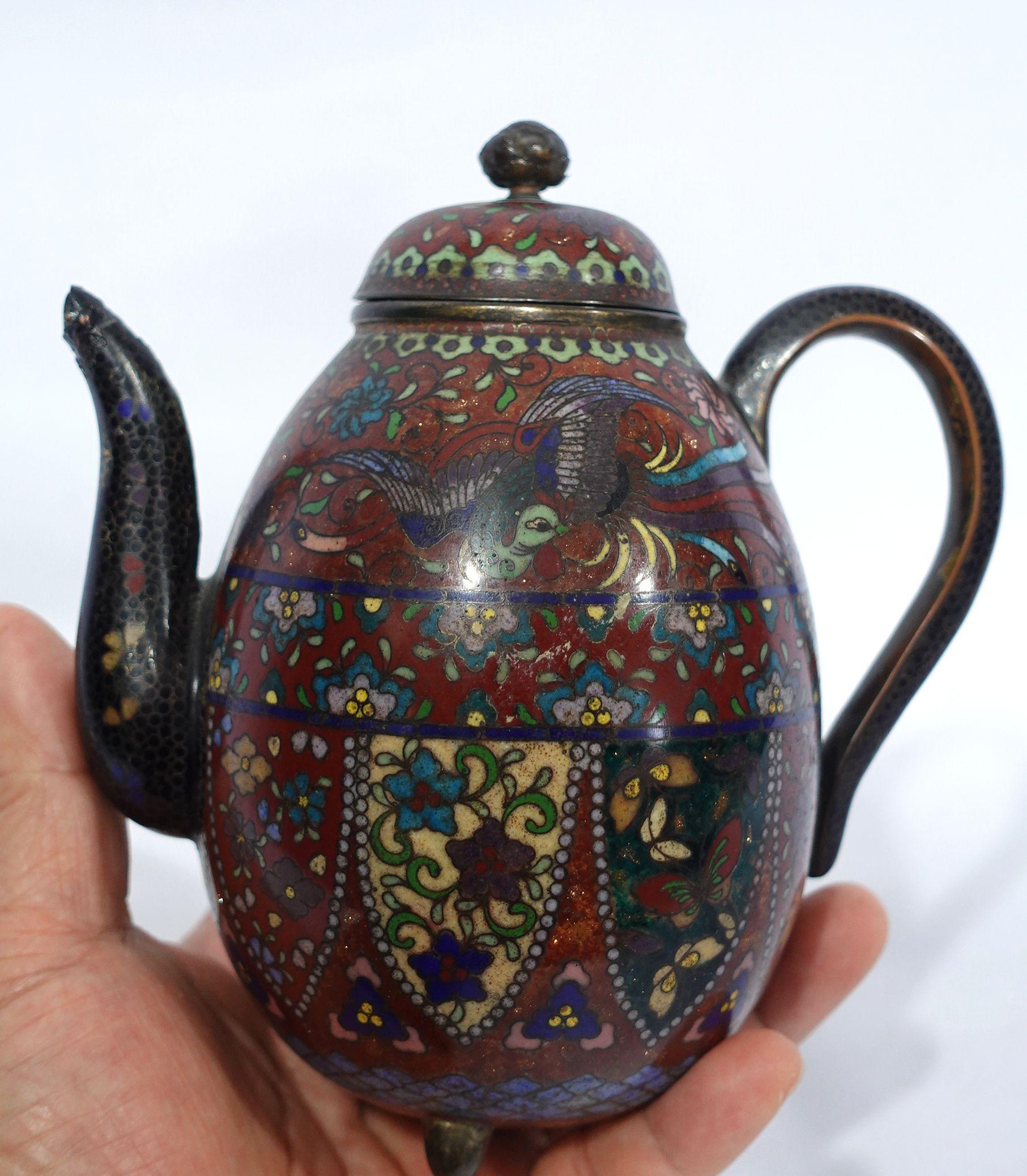 Antique Japanese Cloisonné Meiji Period Teapot Footed CO#03 For Sale 9