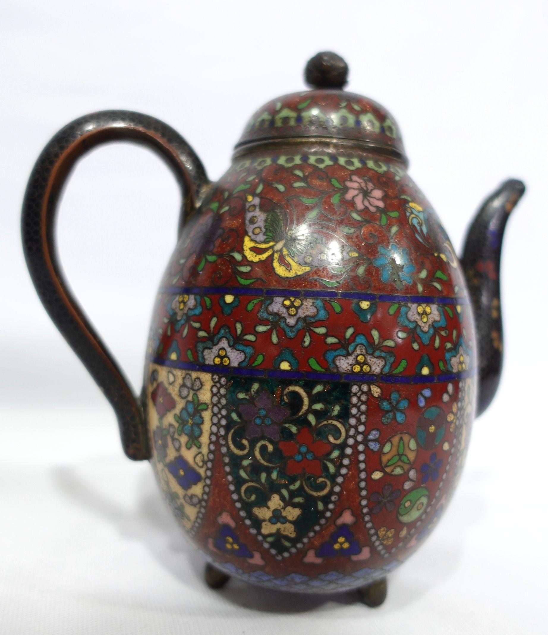 Antique Japanese Cloisonné Meiji Period Teapot Footed CO#03 For Sale 1