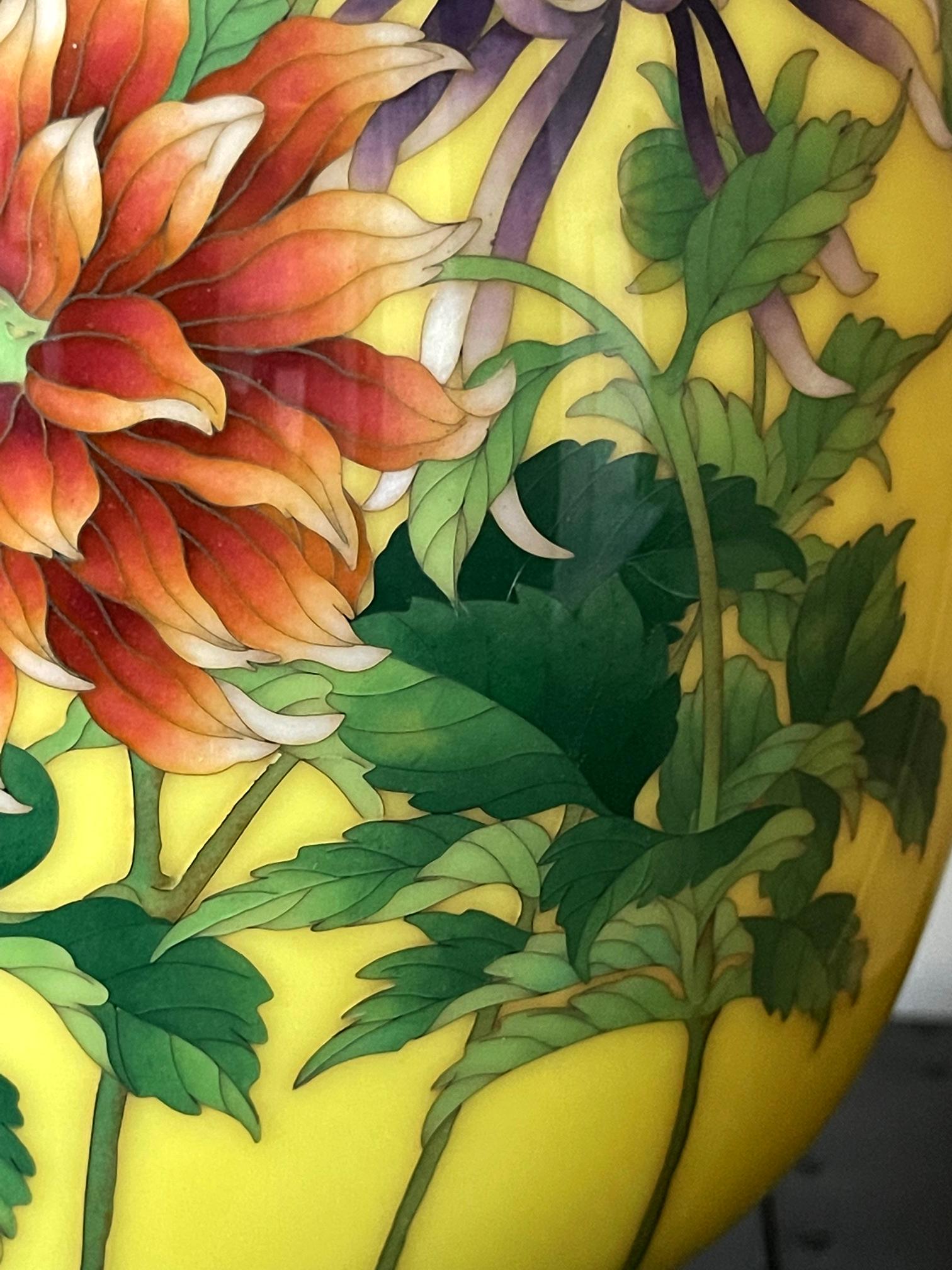 Japonais Vase cloisonné japonais Ando Jubei avec boîte de rangement en vente