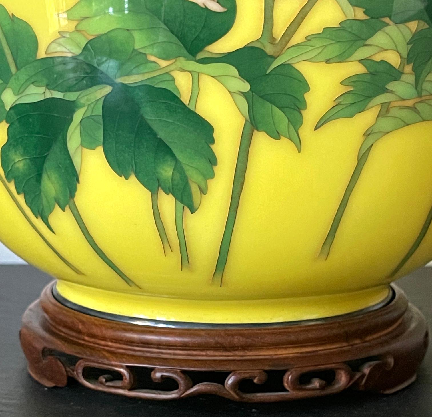 Métal Vase cloisonné japonais Ando Jubei avec boîte de rangement en vente