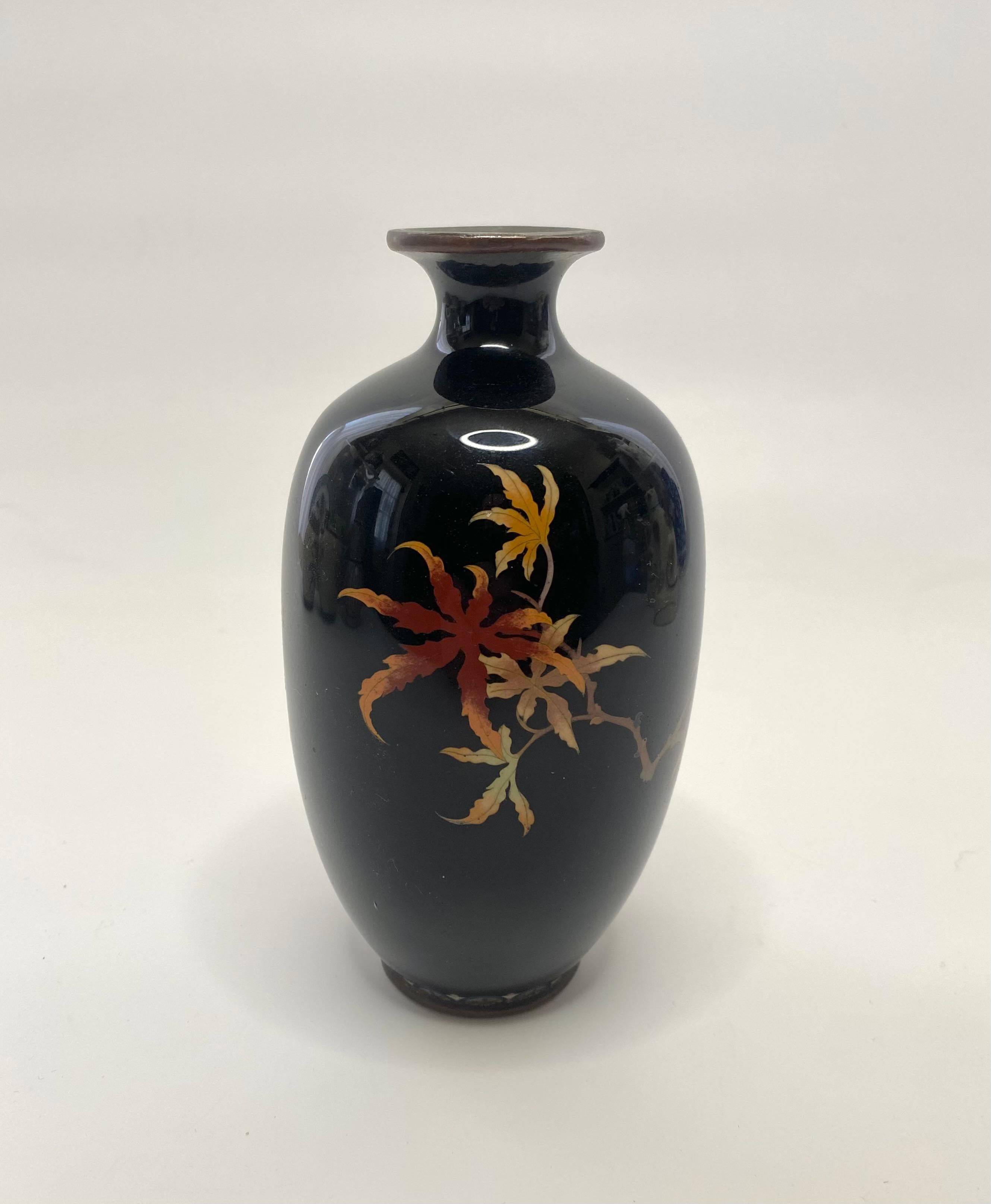 Japanese cloisonné vase, c. 1890, Meiji Period. In Good Condition In Gargrave, North Yorkshire