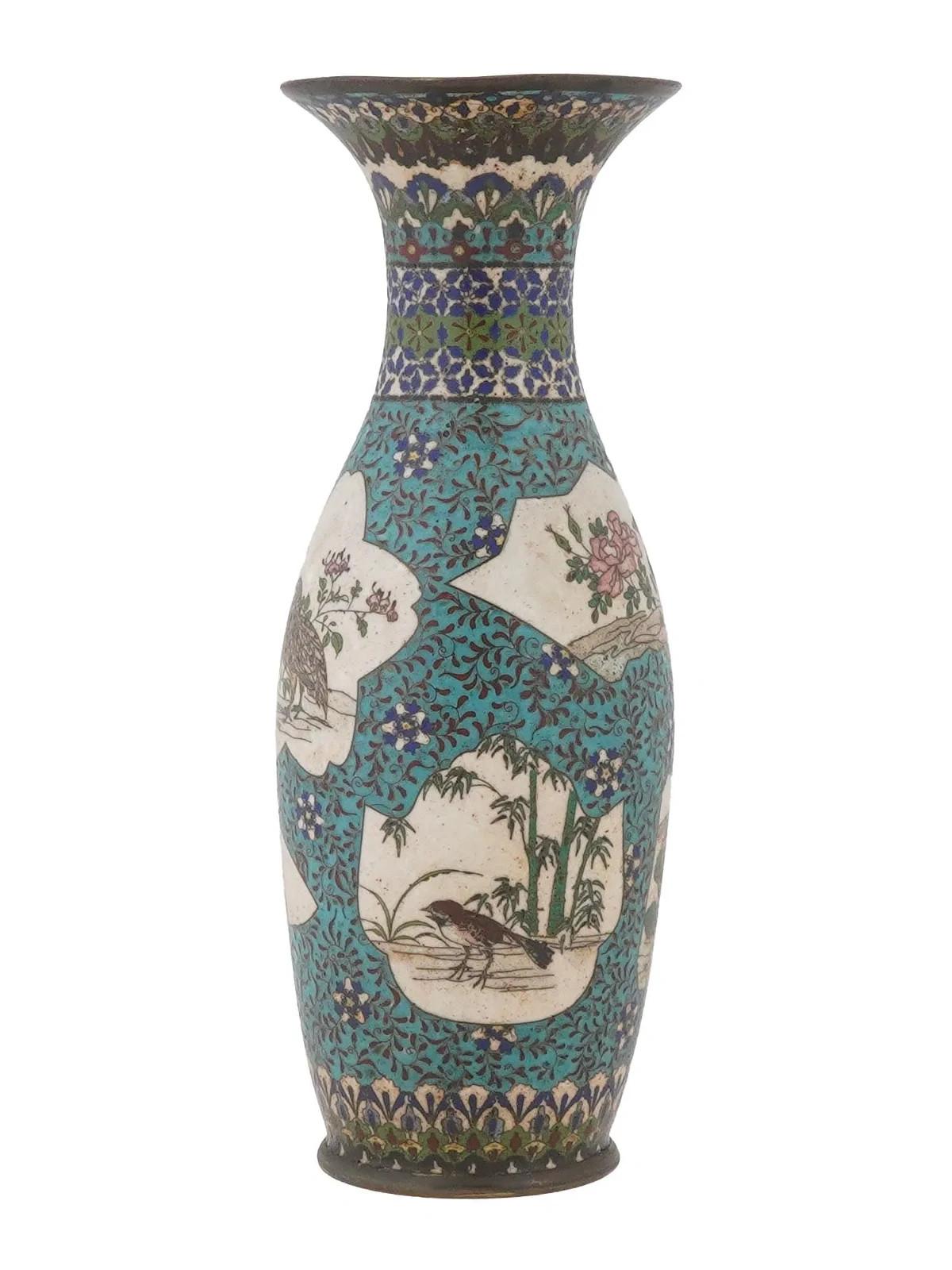 Cloisonné Japanese Cloisonne Vase with Cranes, Ducks and Blossoms, Meiji Era in vendita