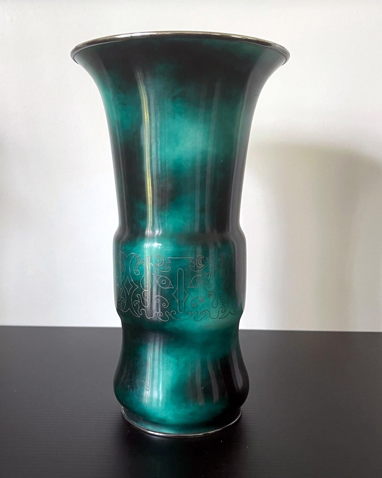Japanese Cloisonne Vase with Silver Inlays by Ando Jubei In Good Condition For Sale In Atlanta, GA