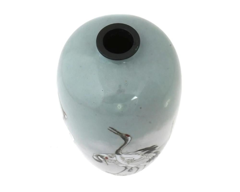 Cloisonné Cloisonne giapponese senza fili Monte Fuji e gru a filo in vendita