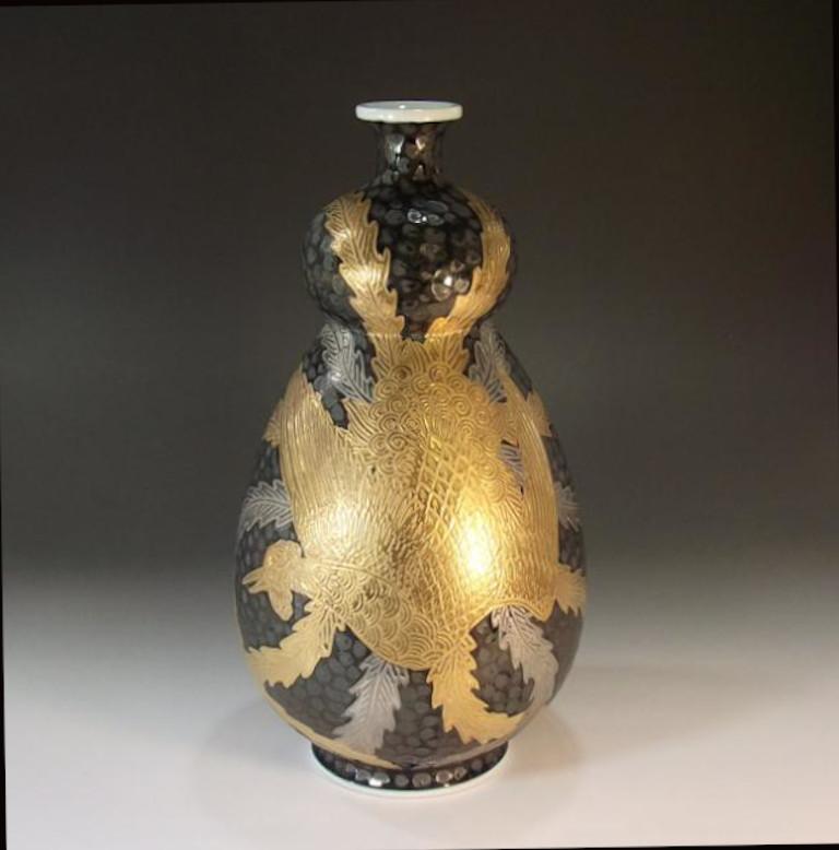 Hand-Painted Japanese Contemporary Black Gold Platinum Porcelain Vase by Master Artist For Sale