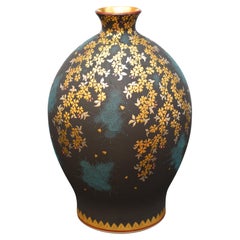 Vase contemporain japonais en porcelaine bleu noir platine 36 or par un maître artiste