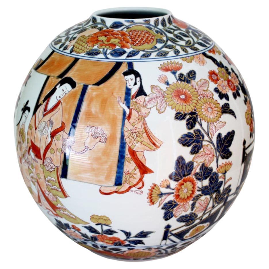 Vaso contemporaneo giapponese in porcellana blu-oro-rosa realizzato dal maestro artista