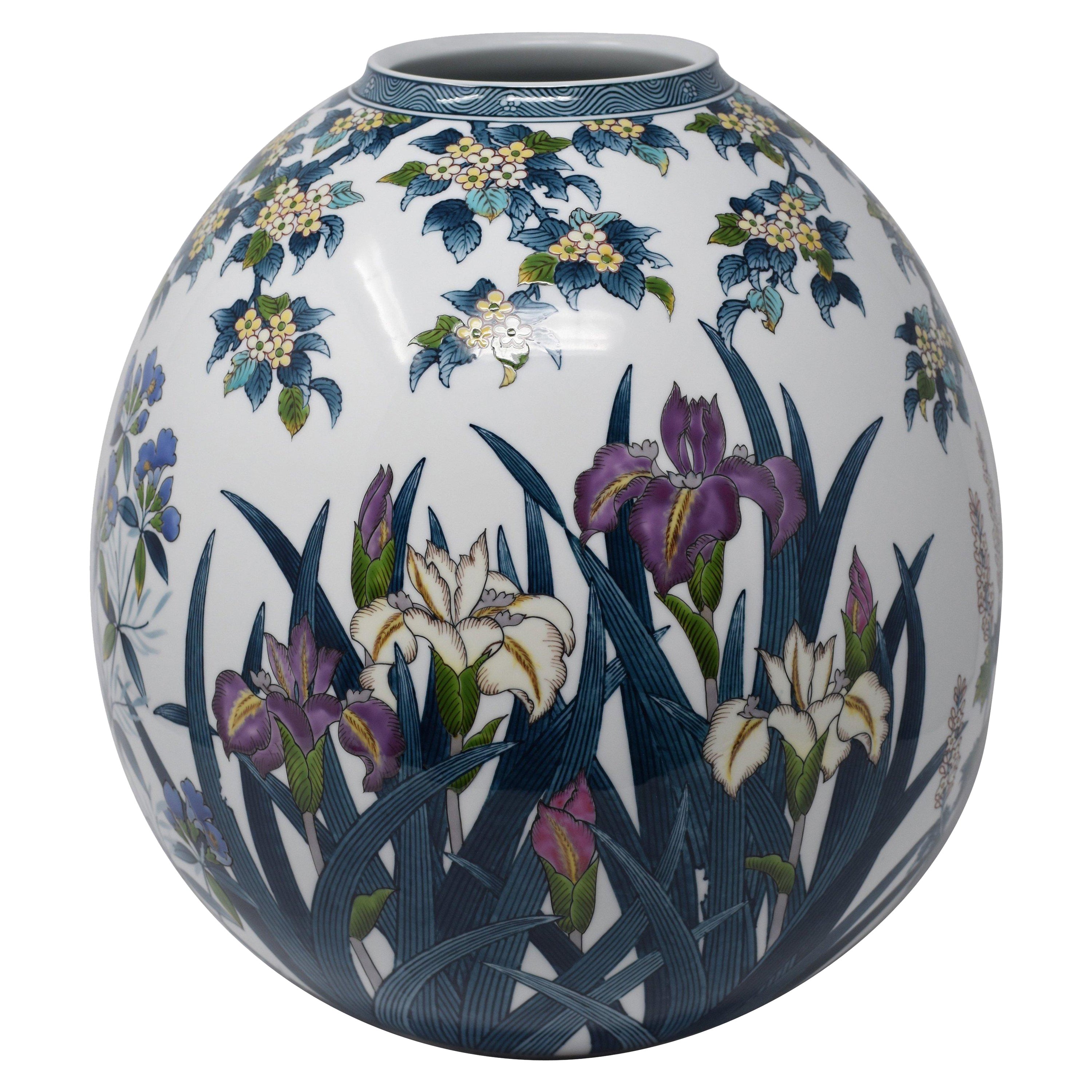 Vase contemporain japonais en porcelaine bleue, verte et violette, par un maître artiste, 3