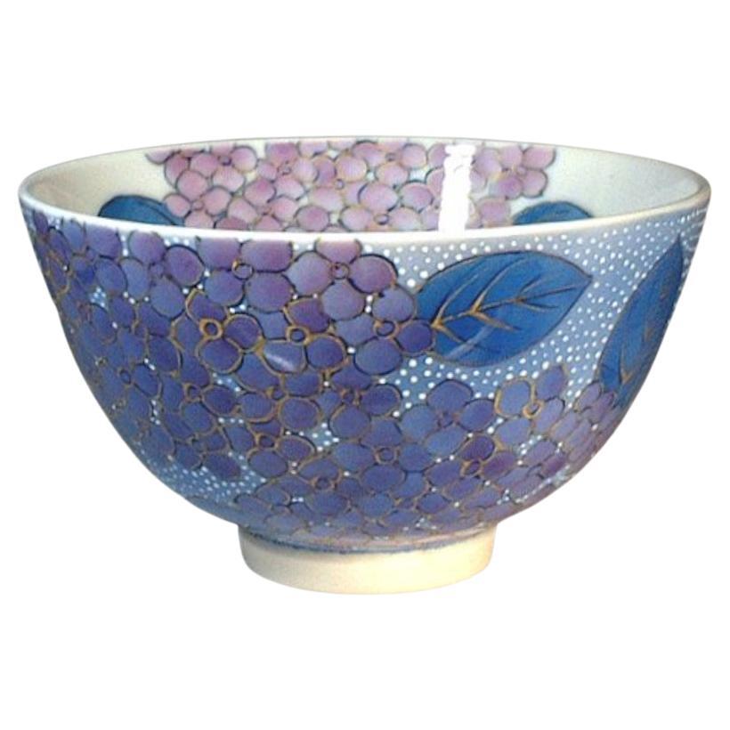 Tasse à thé japonaise contemporaine en porcelaine bleue et rose par un maître artiste, 2 pièces