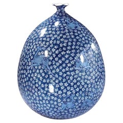 Vase japonais contemporain en porcelaine bleue par un maître artiste, 2