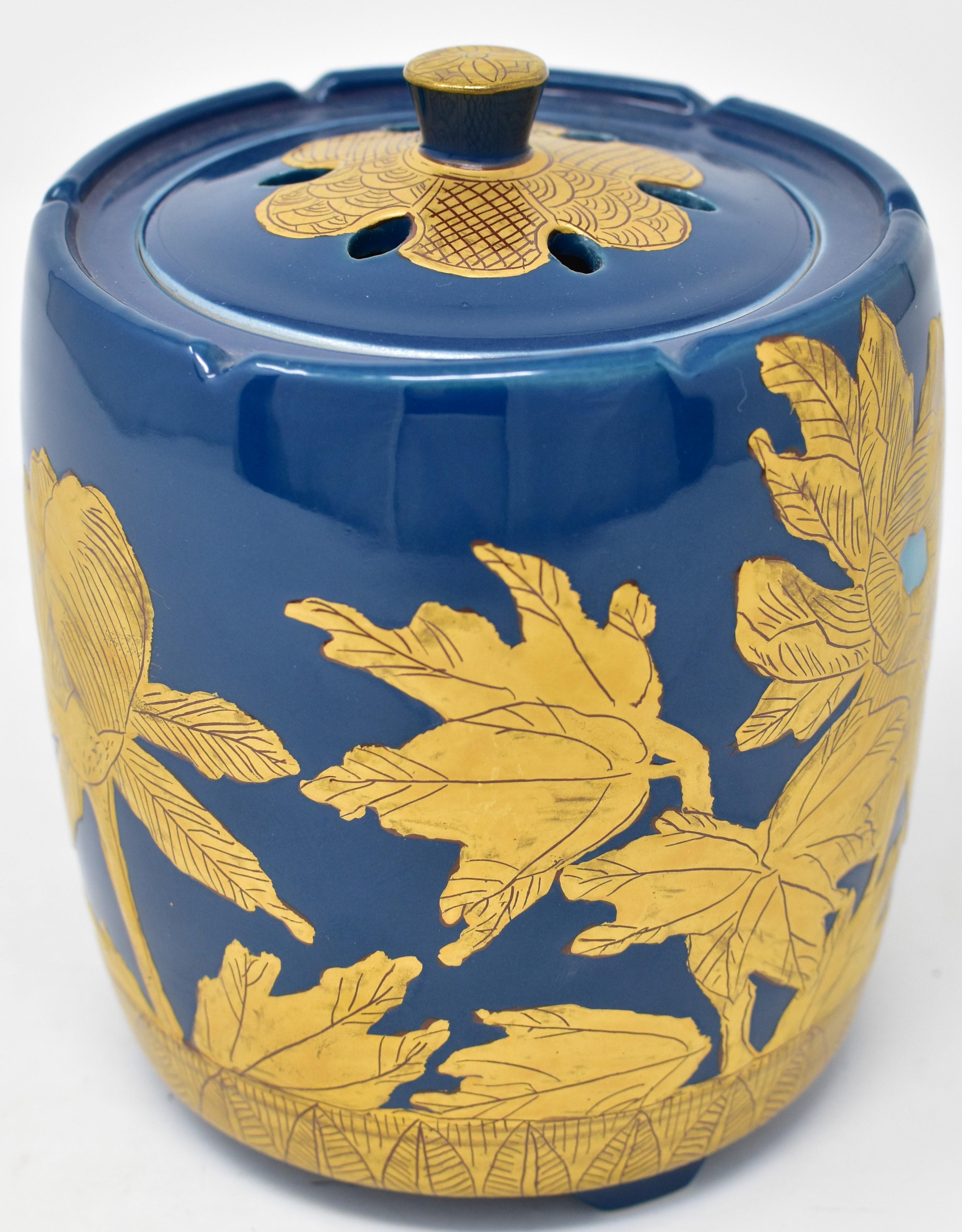 Gilt Japanese Contemporary Blue Pure Gold Porcelain Vessel by Master Artist, 2 For Sale
