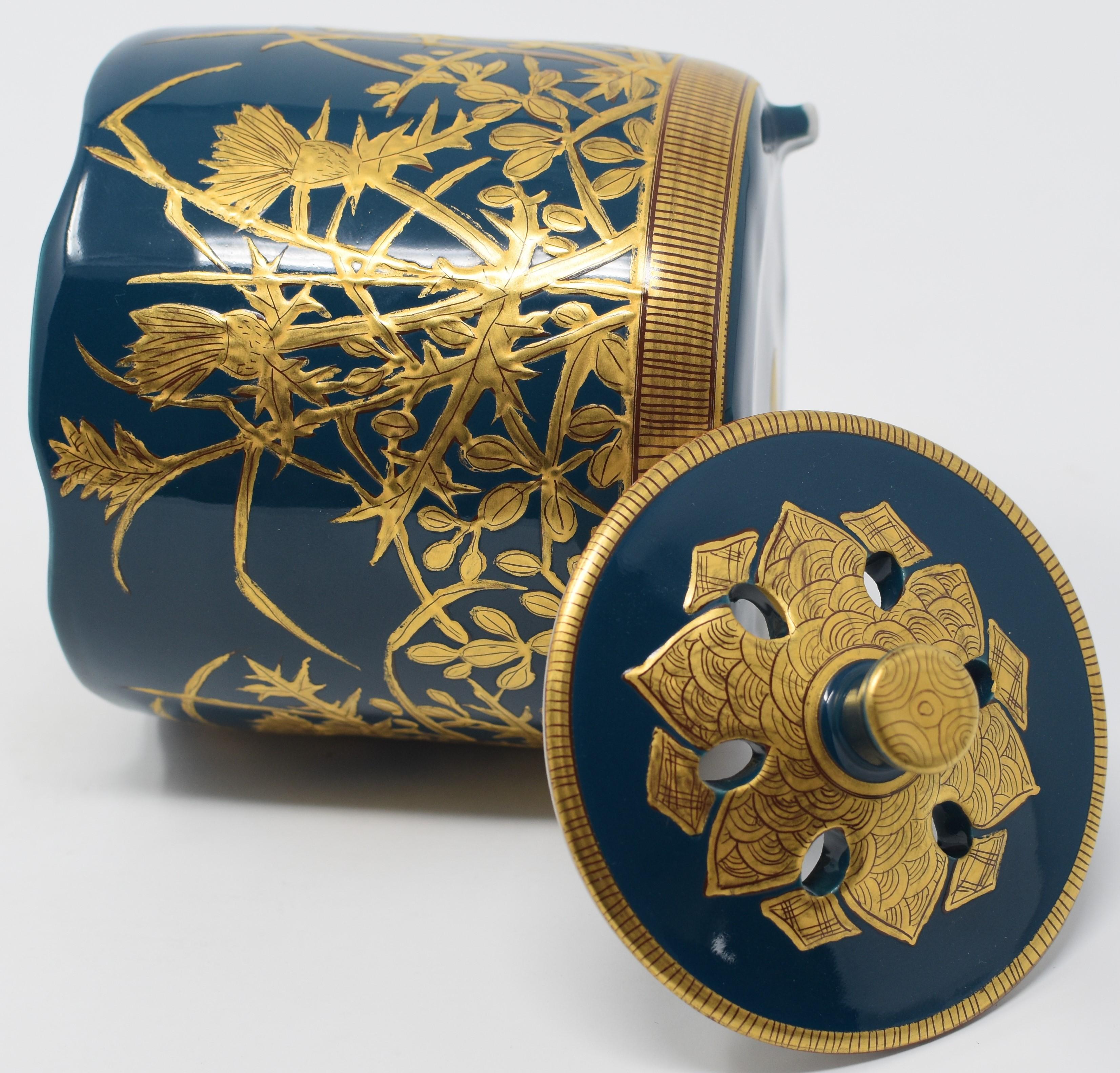 Japanese contemporary porcelain incense burner/lidded jar, intricately and generously hand-painted with high purity gold on a beautifully shaped body in stunning signature deep blue, a signed masterpiece by widely acclaimed award-winning master