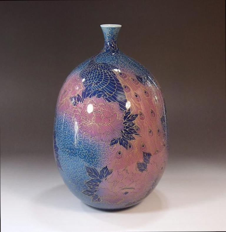 Japanese Contemporary Blue Purple Gold Porcelain Vase by Master Artist In New Condition For Sale In Takarazuka, JP