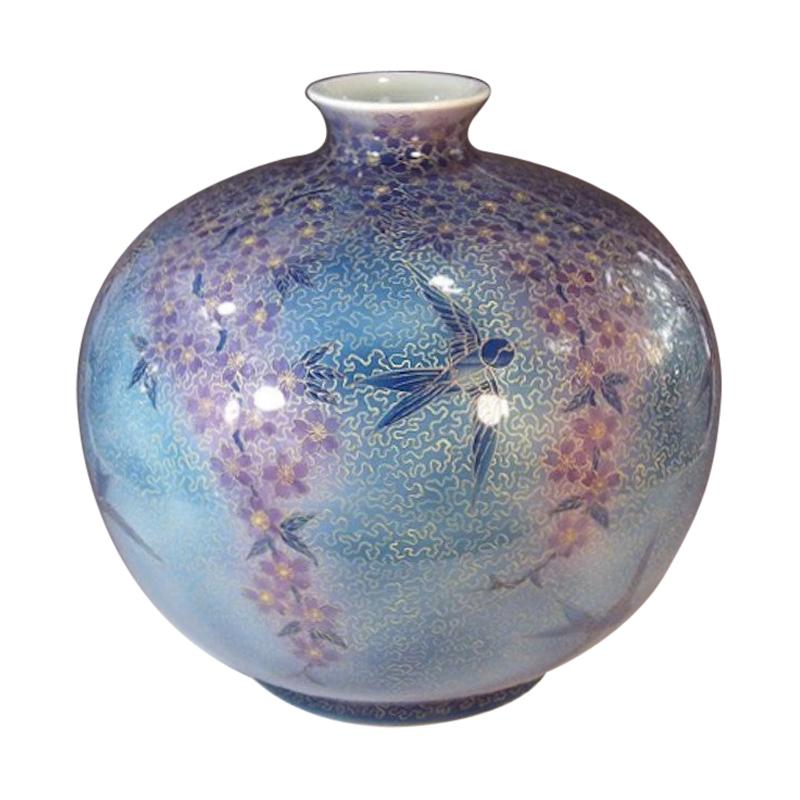 Vase japonais contemporain en porcelaine bleu, violet et or par un maître artiste