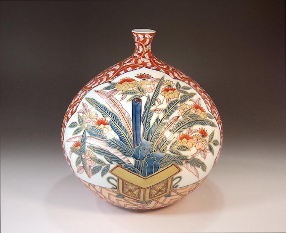 Hand-Painted Japanese Contemporary Blue Red White Porcelain Vase by Master Artist, 4 For Sale