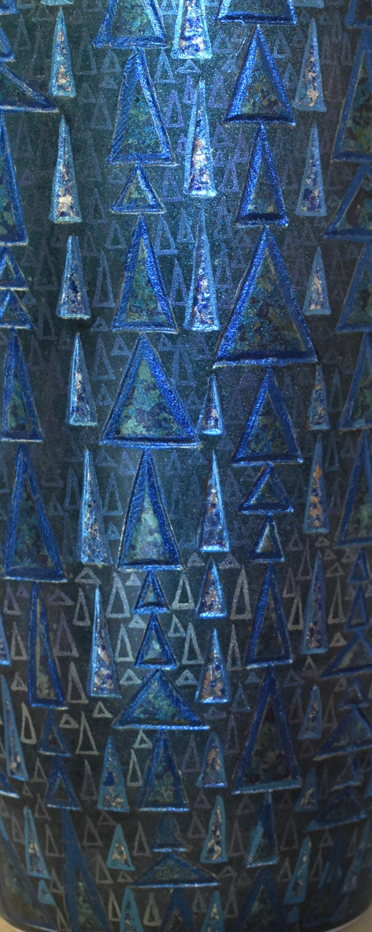 Japanese Contemporary Blue Silver Etched Porcelain Vase by Master Artist, 2 In New Condition For Sale In Takarazuka, JP