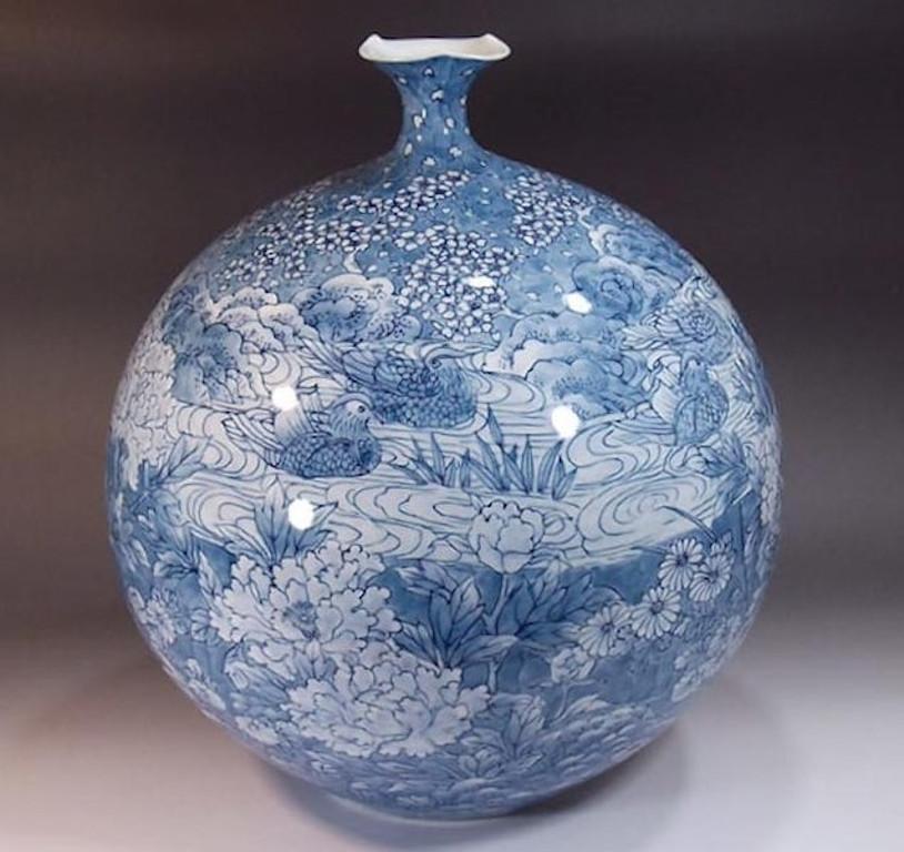 Hand-Painted Japanese Contemporary Blue Three-Piece Porcelain Lidded Vase by Master Artist For Sale