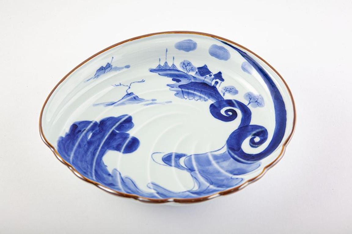 Japanese Contemporary Blue White Porcelain Charger  For Sale 3