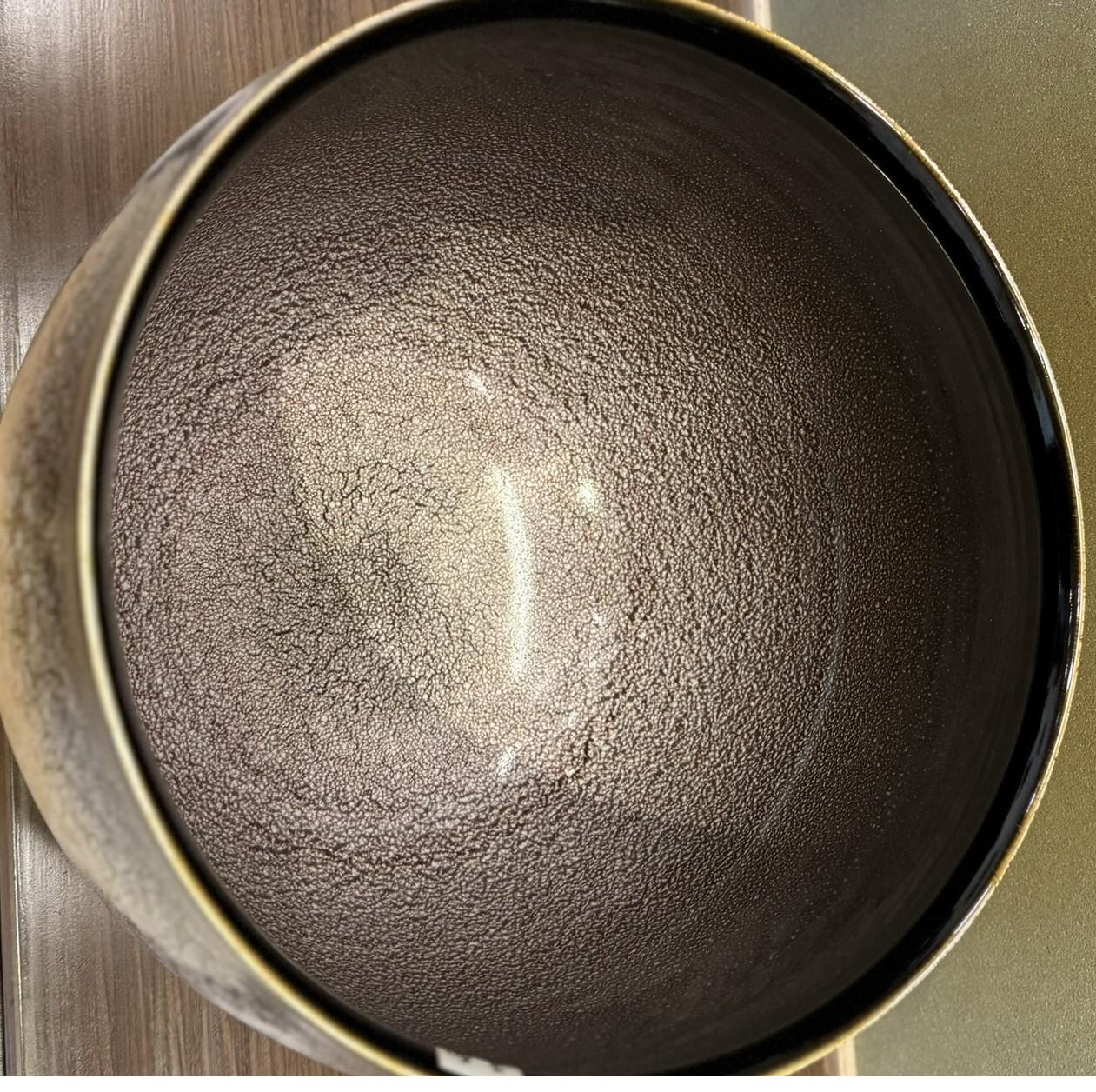 XXI secolo e contemporaneo Vaso giapponese contemporaneo in porcellana marrone platino del maestro artista, 2 in vendita