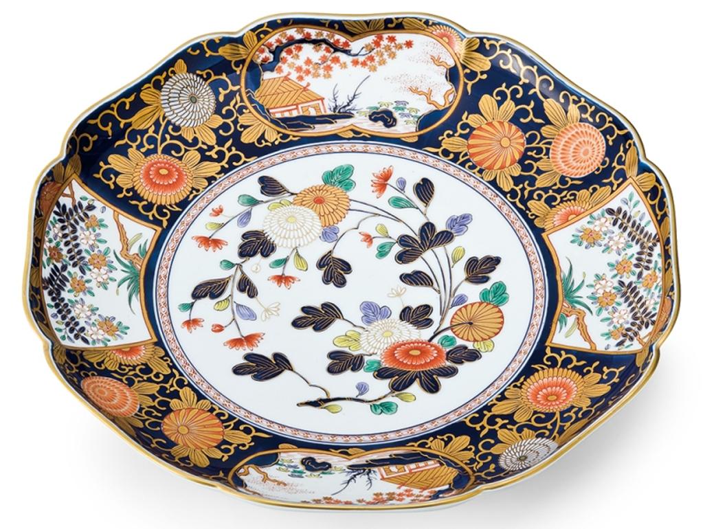 Contemporary Japanese Ko-Imari style small porcelain serving platter, hand painted in cobalt blue, red and green and generous application of gold on a pure white porcelain, characteristic of Ko-Imari style. This is the smallest of three stunning
