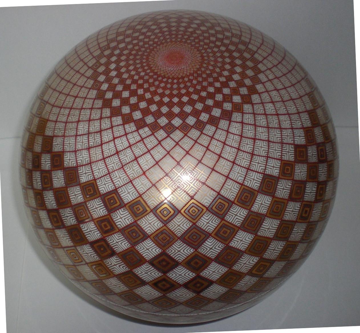 Unique extraordinary Japanese contemporary Imari decorative porcelain box, extremely intricately platinum and gold gilded and hand-painted on an exquisite ovoid shape body, featuring an extremely intricate geometric progression expressed in red,