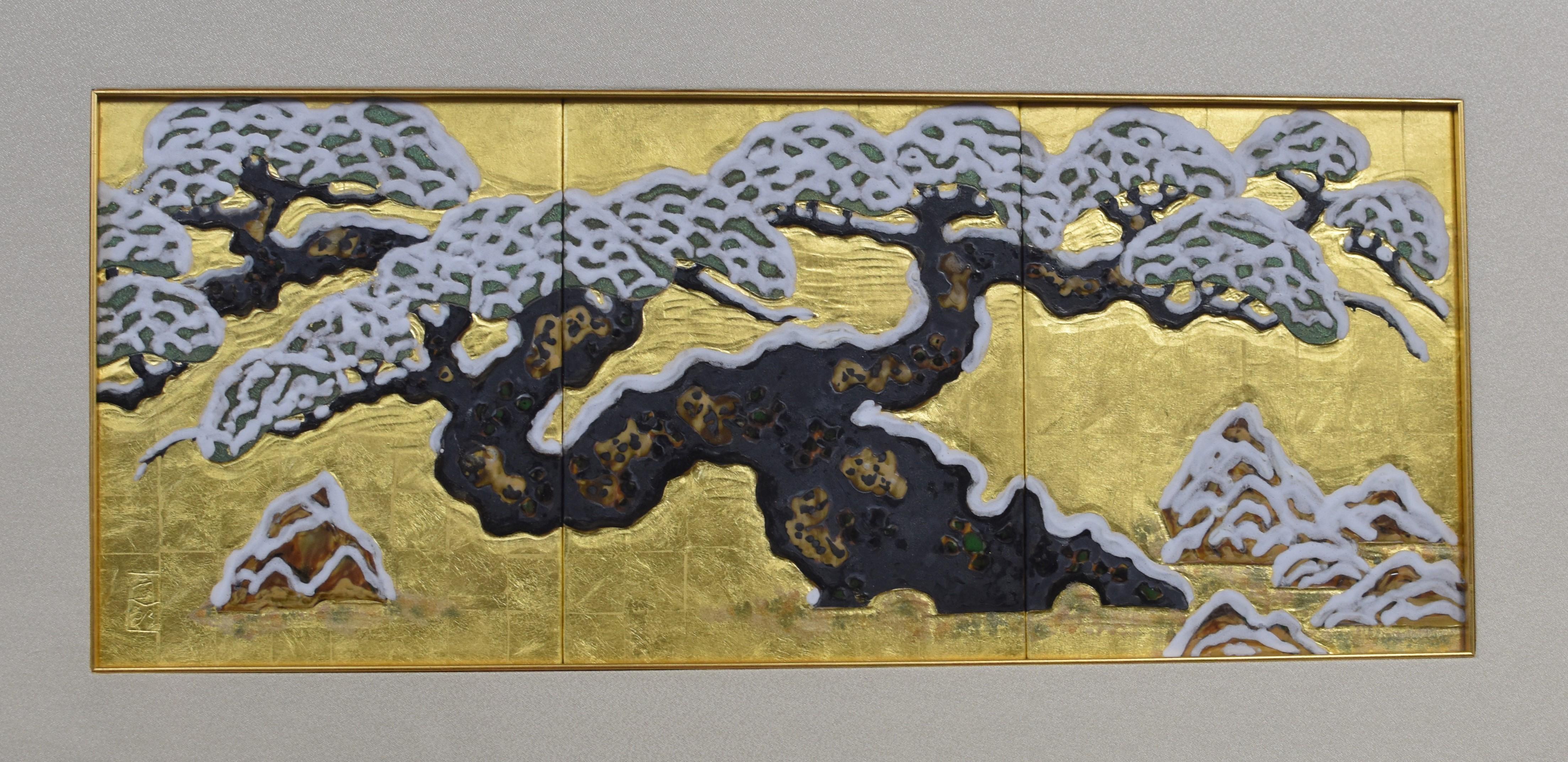Japanese Contemporary Gold Leaf Brown Framed Porcelain Panel by Master Artist, 3 In New Condition For Sale In Takarazuka, JP