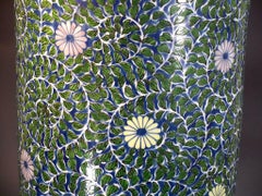 Japanische Contemporary Grün Blau Lila Porzellan Vase von Masterly Artist