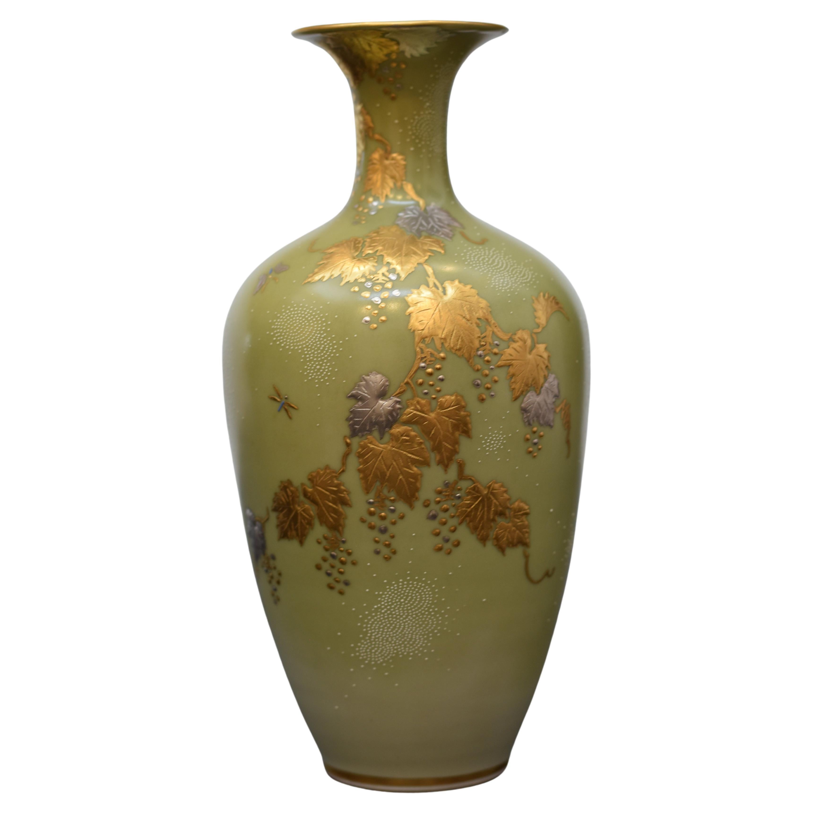 Japanese Contemporary Green Gold Platinum Porcelain Vase by Master Artist For Sale
