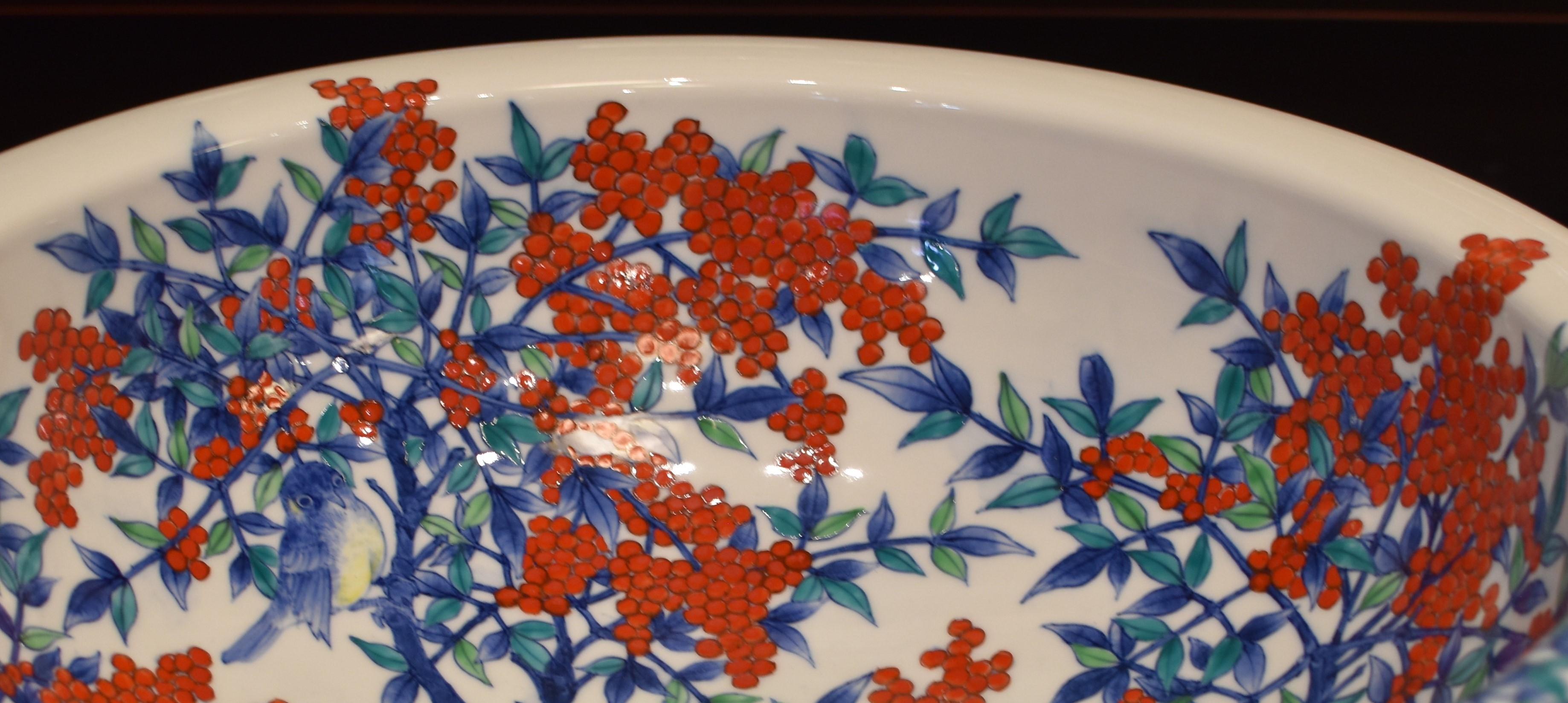 Contemporary Hand-Painted Porcelain Washbasin by Japanese Master Artist In New Condition In Takarazuka, JP