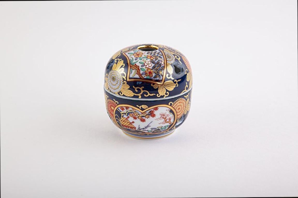 Japanese Contemporary Ko-Imari Gold Blue Porcelain Koro Incense Burner For Sale 3