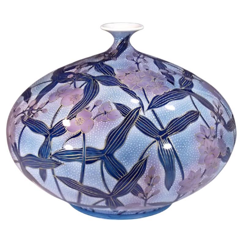 Jarrón Japonés Contemporáneo de Porcelana Rosa Azul Dorada del Maestro Artista, 2 Meiji en venta