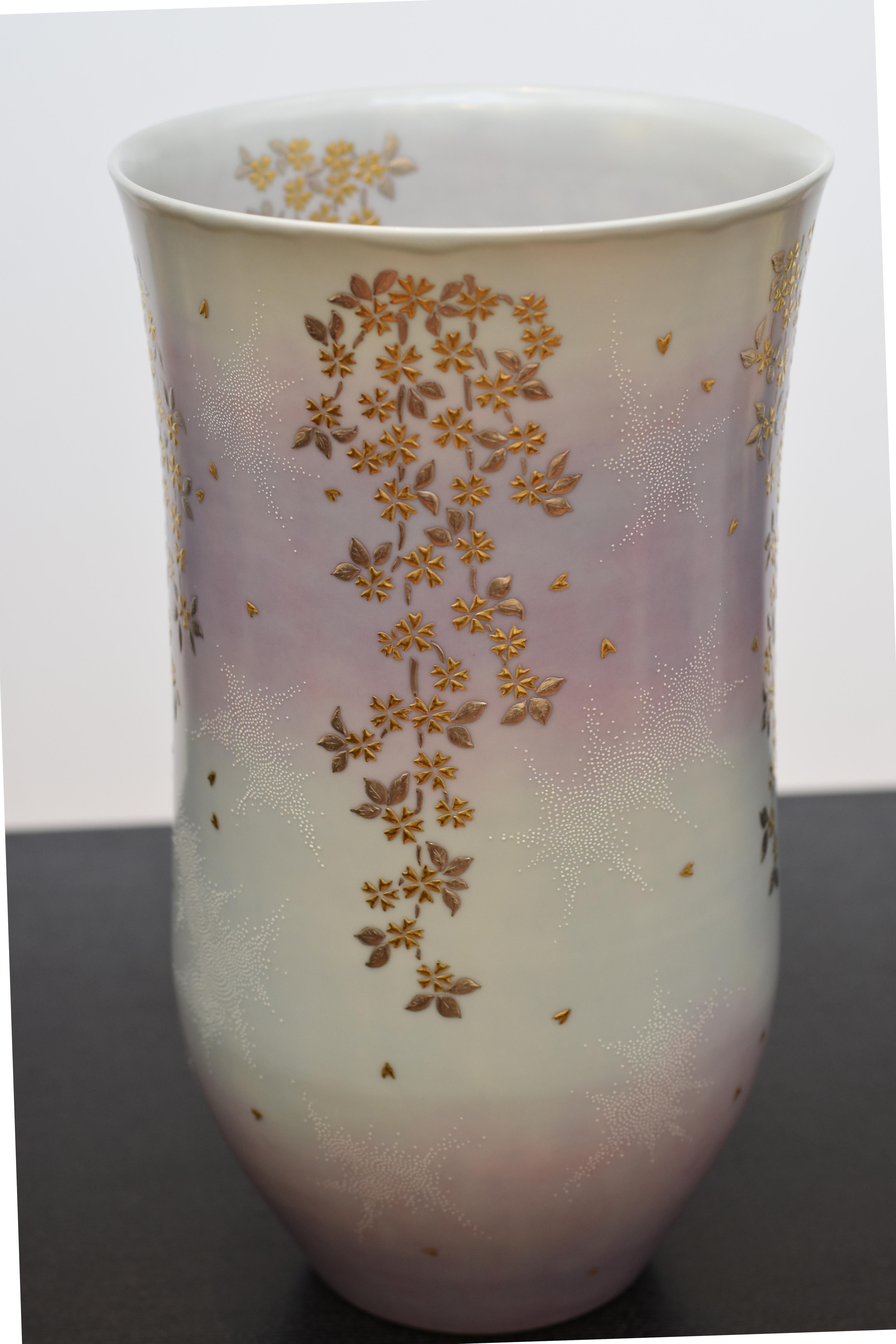 Meiji Japanese Contemporary Pink Cream Gold Platinum Porcelain Vase by Master Artis For Sale