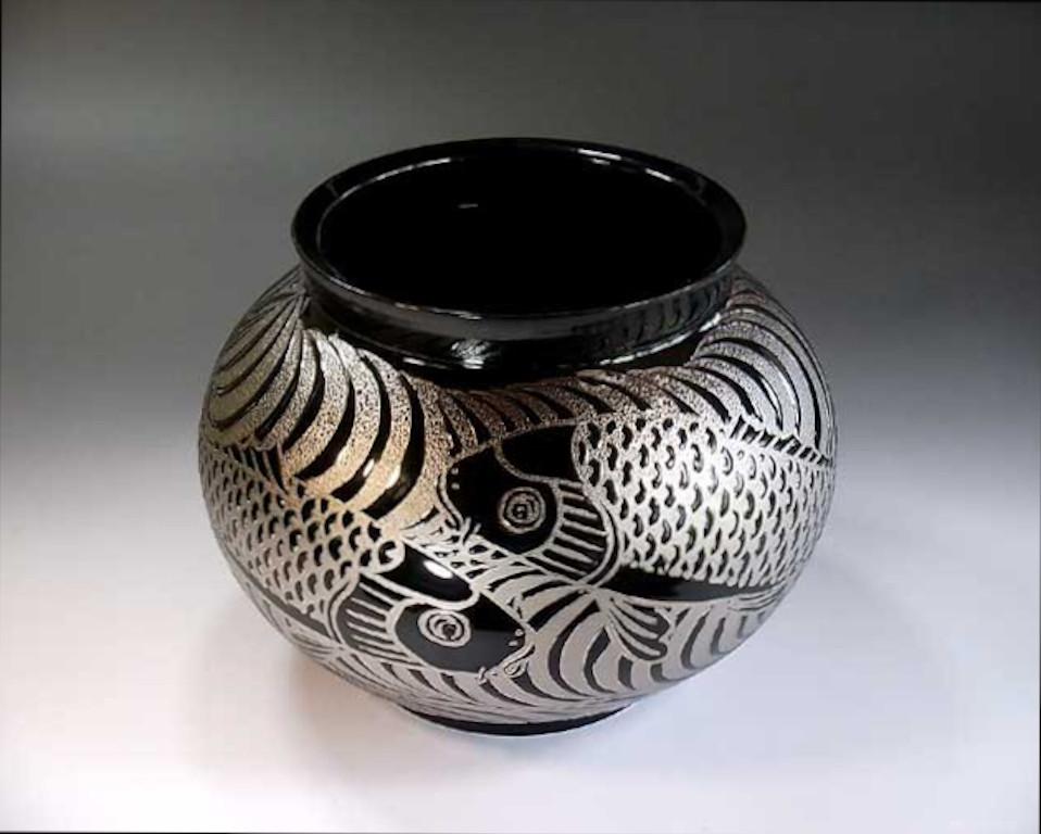 Hand-Painted Japanese Contemporary Platinum Black Porcelain Vase by Master Artist, 8 For Sale