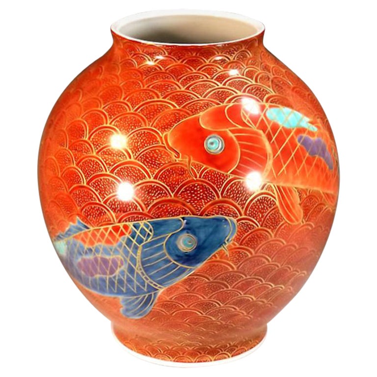 Vaso giapponese contemporaneo in porcellana rosso-blu-oro di un maestro artista, 2