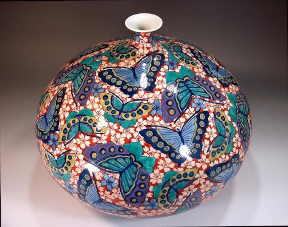 Meiji Japanese Red Gold Blue Porcelain Vase by Contemporary Master Artist, 2 For Sale