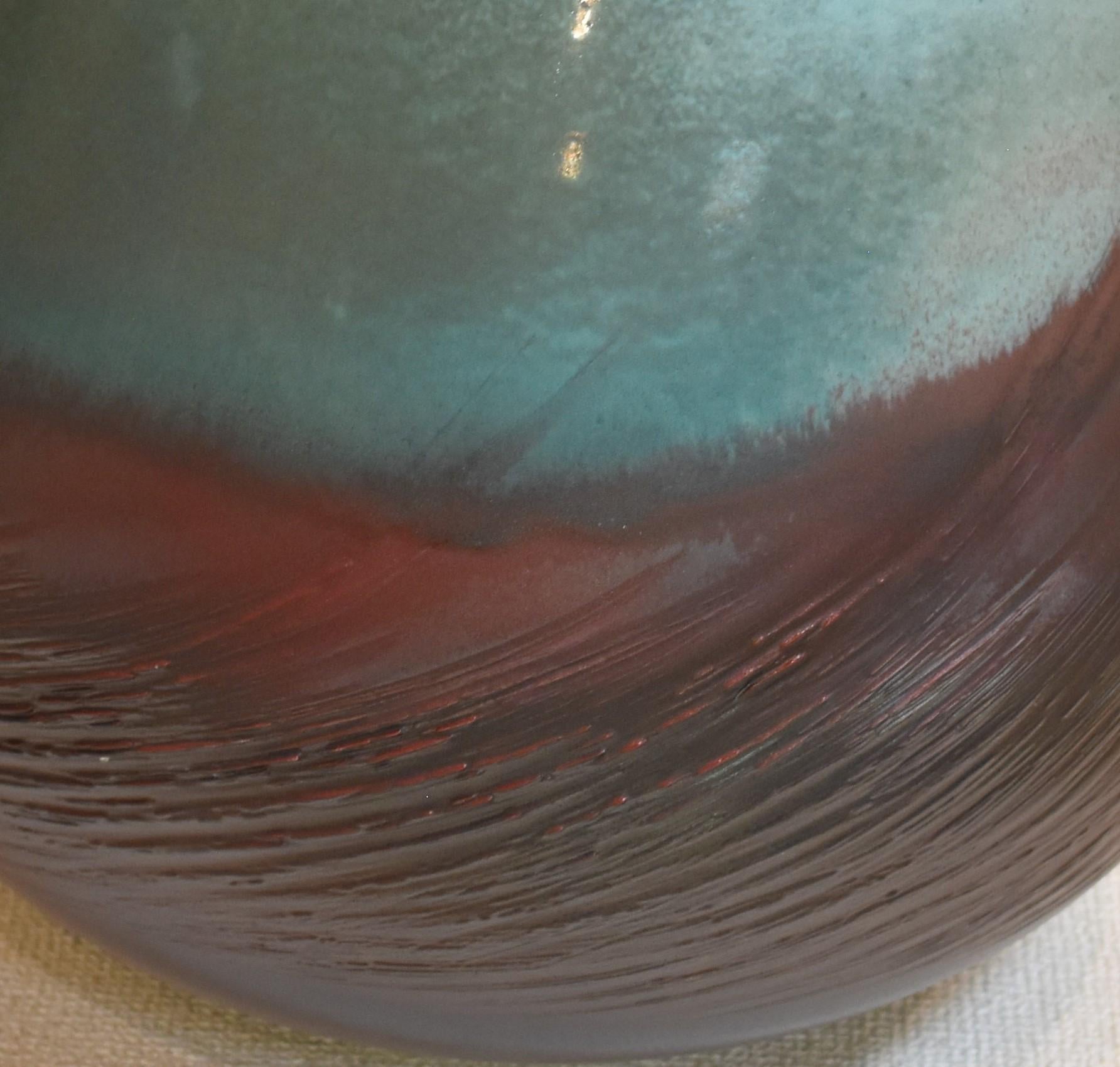 Japanese Contemporary Hand-Glazed Brown Blue Porcelain Vase by Master Artist, 2 In New Condition For Sale In Takarazuka, JP