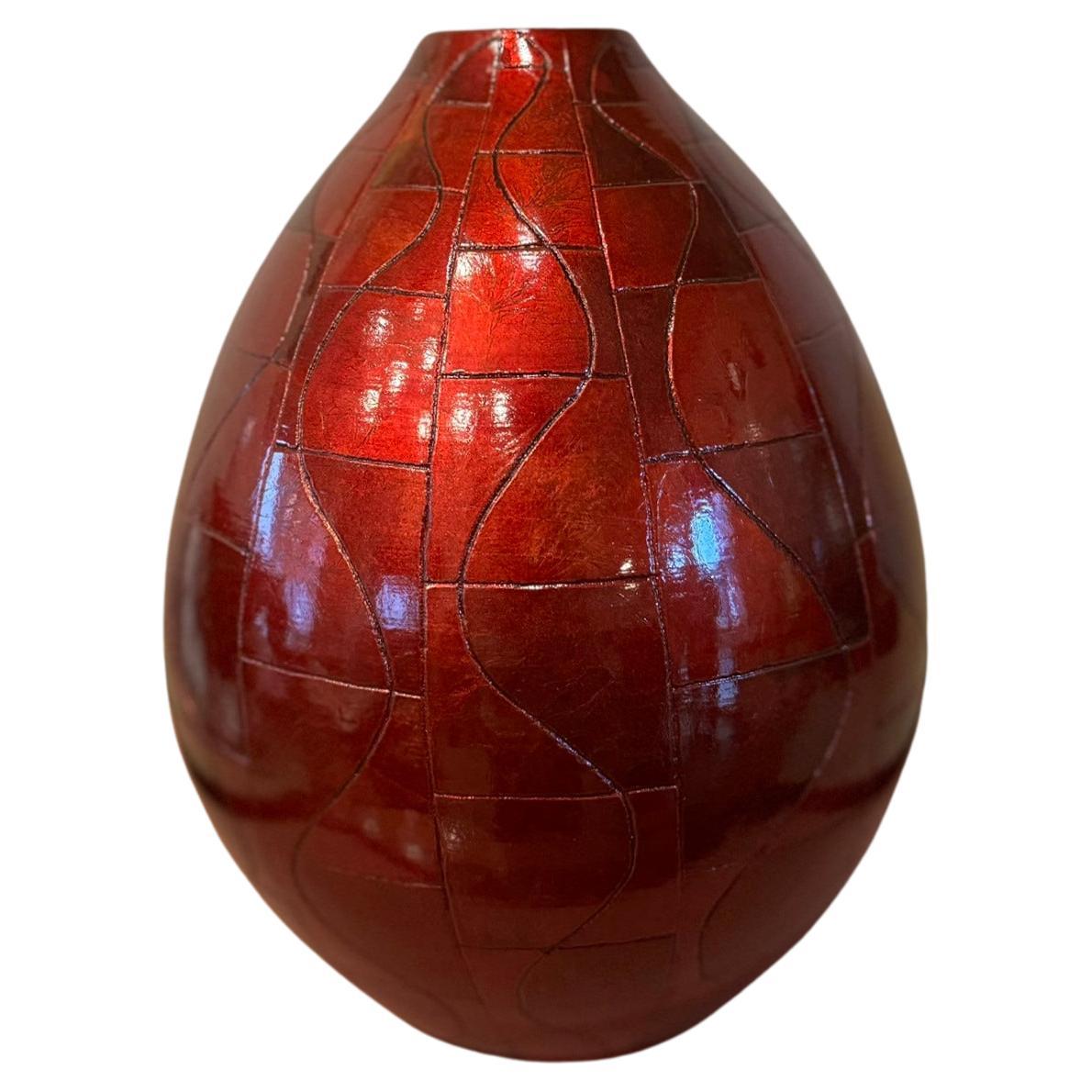 Hand-Crafted Japanese Contemporary Silver Red Porcelain Vase by Master Artist, 2 For Sale